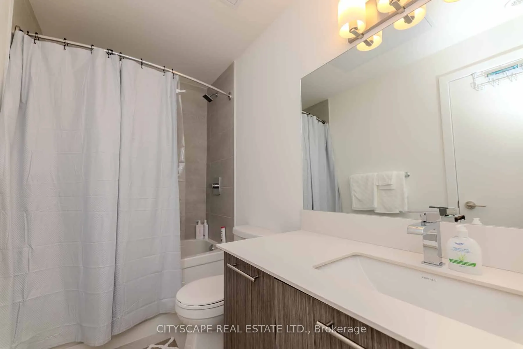 871 Sheppard Avenue W #46