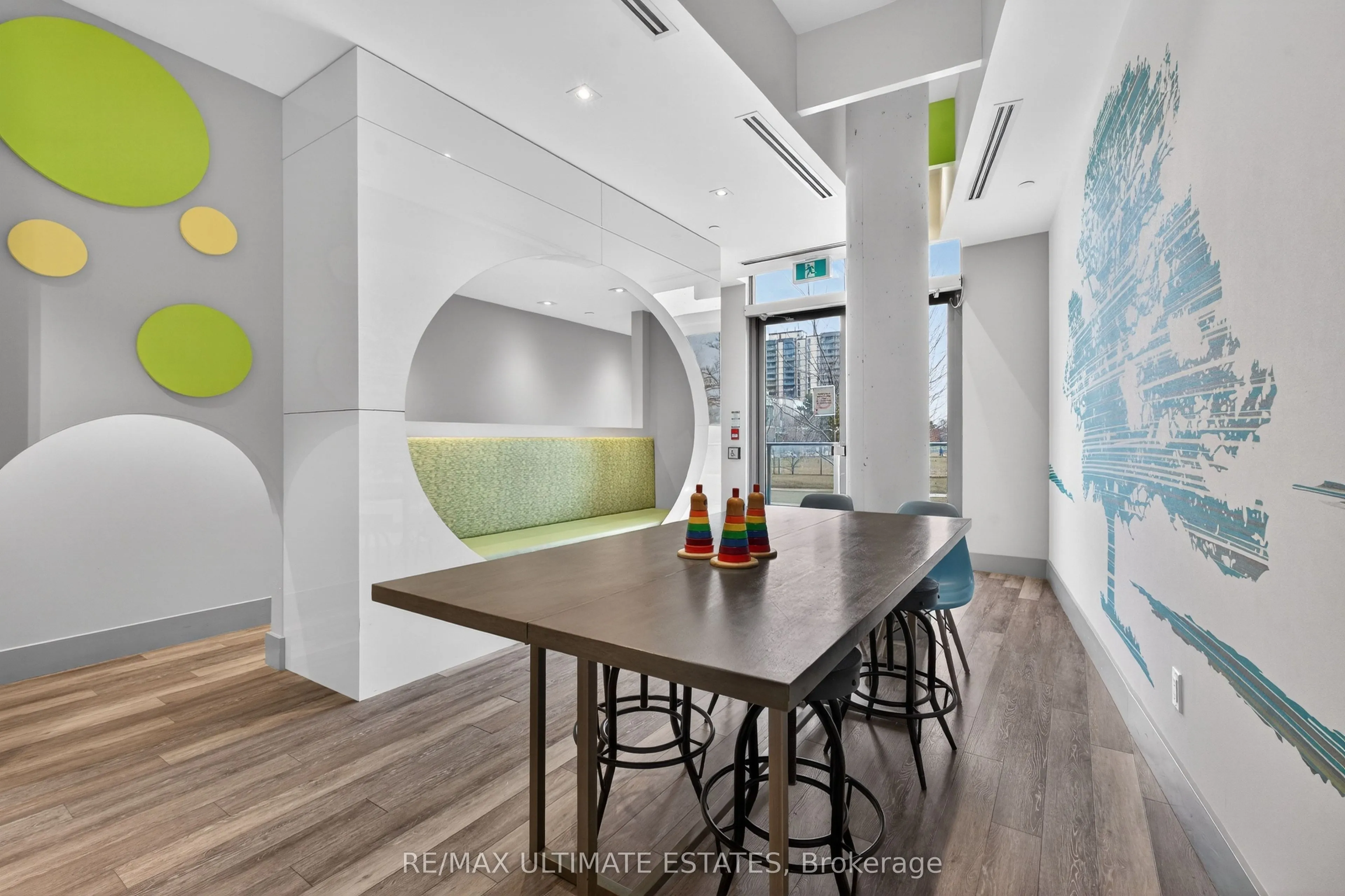32 Forest Manor Road #2301