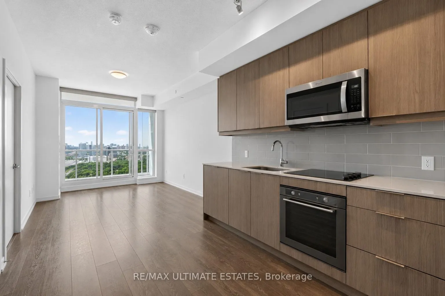 32 Forest Manor Road #2301