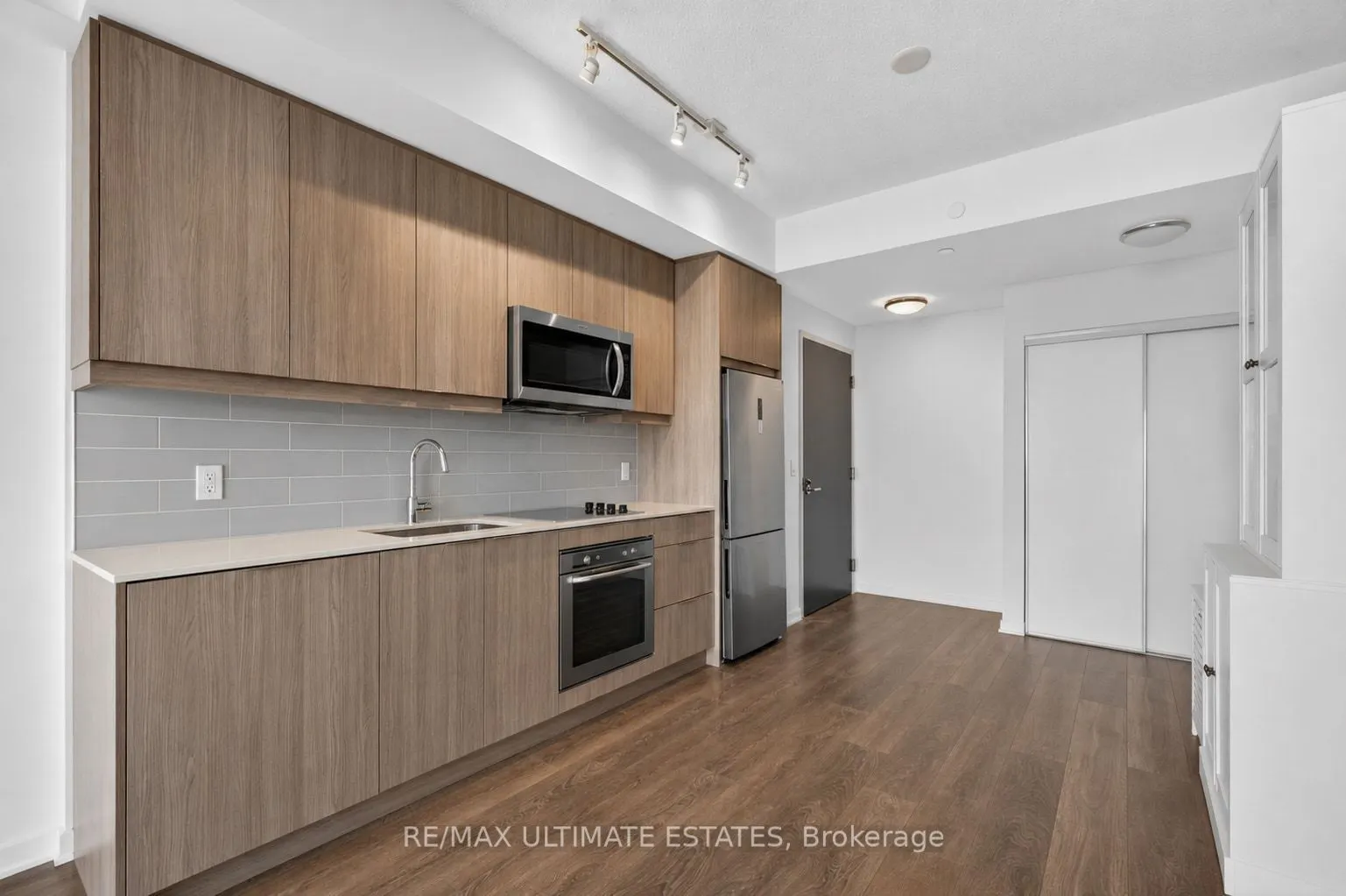 32 Forest Manor Road #2301