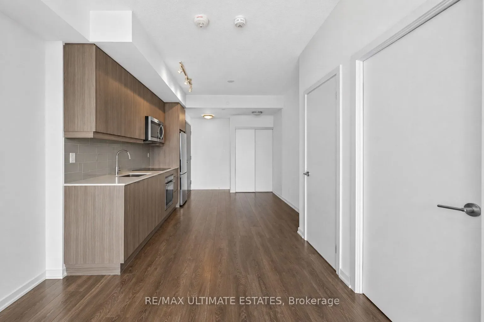 32 Forest Manor Road #2301