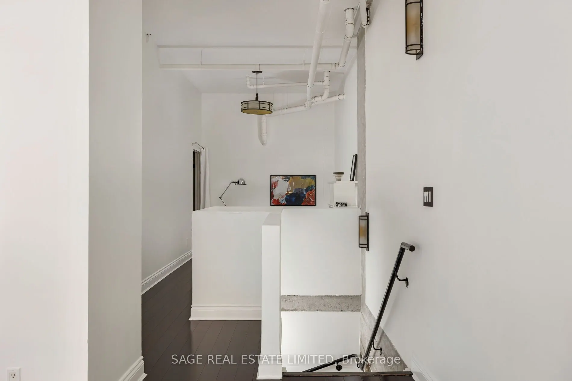 261 King Street E #402