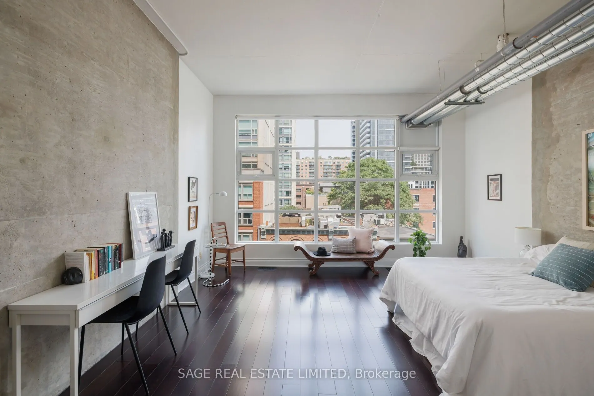 261 King Street E #402