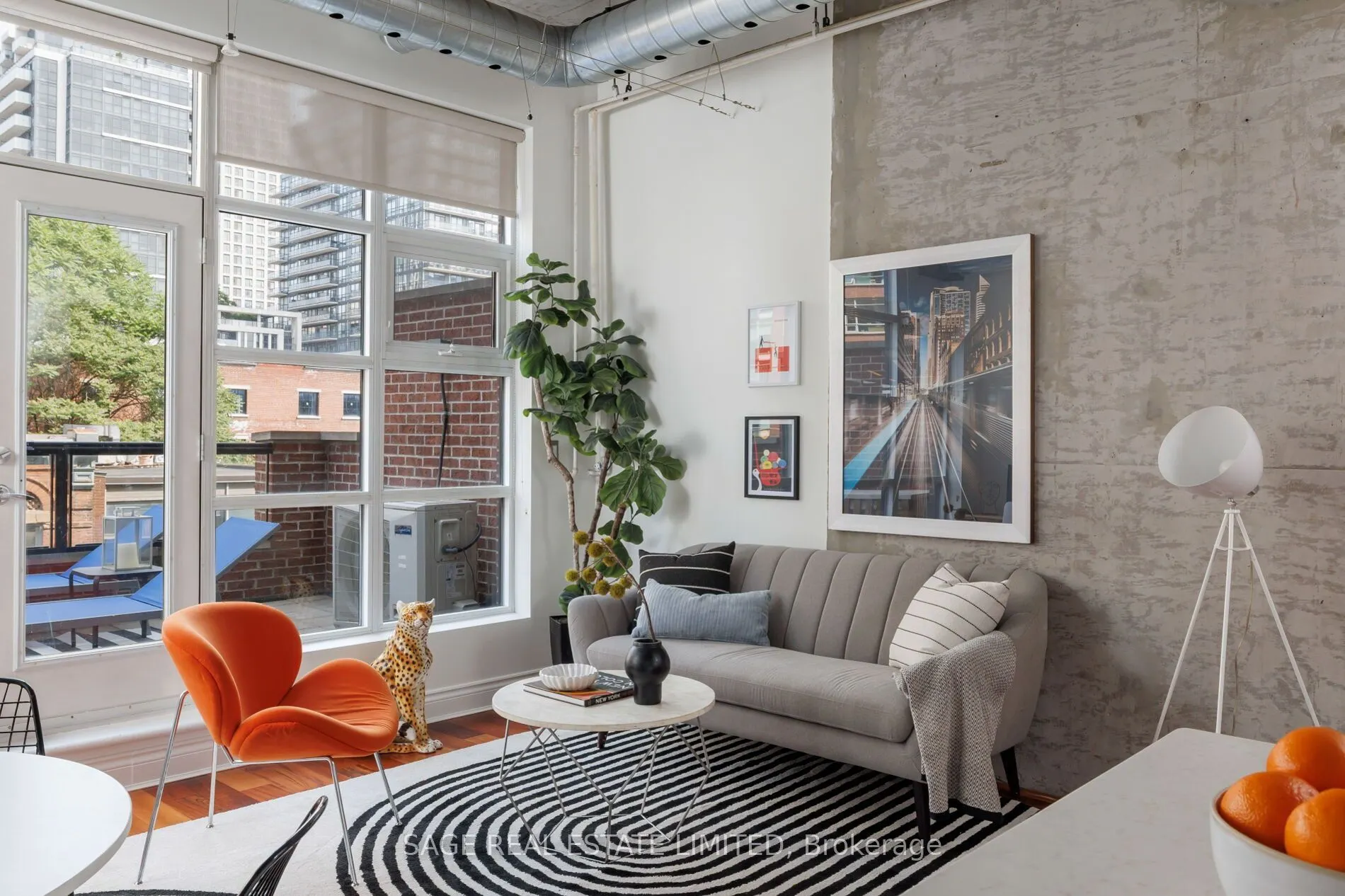 261 King Street E #402