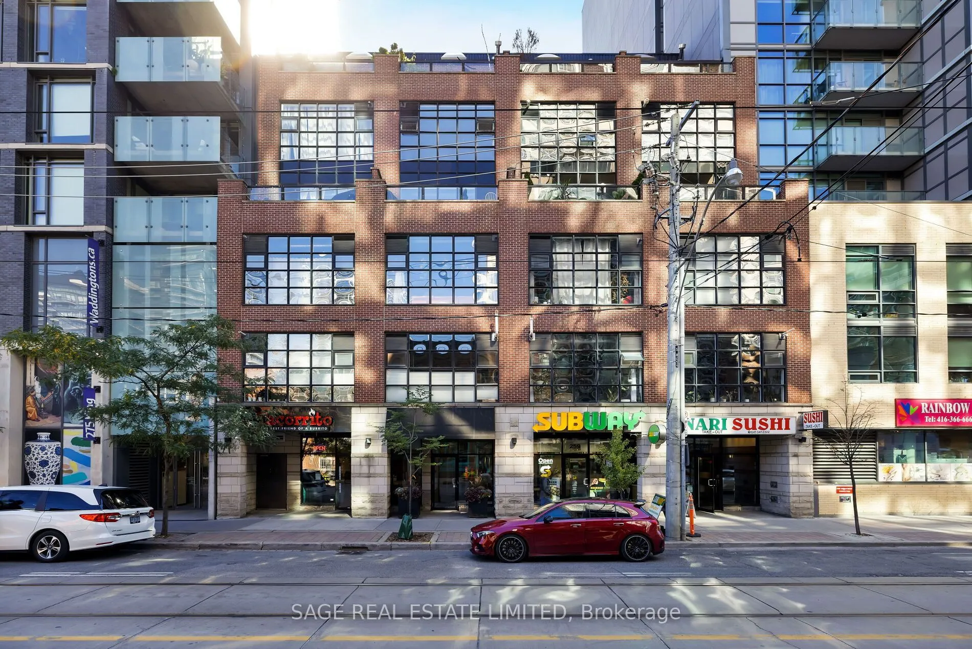 261 King Street E #402