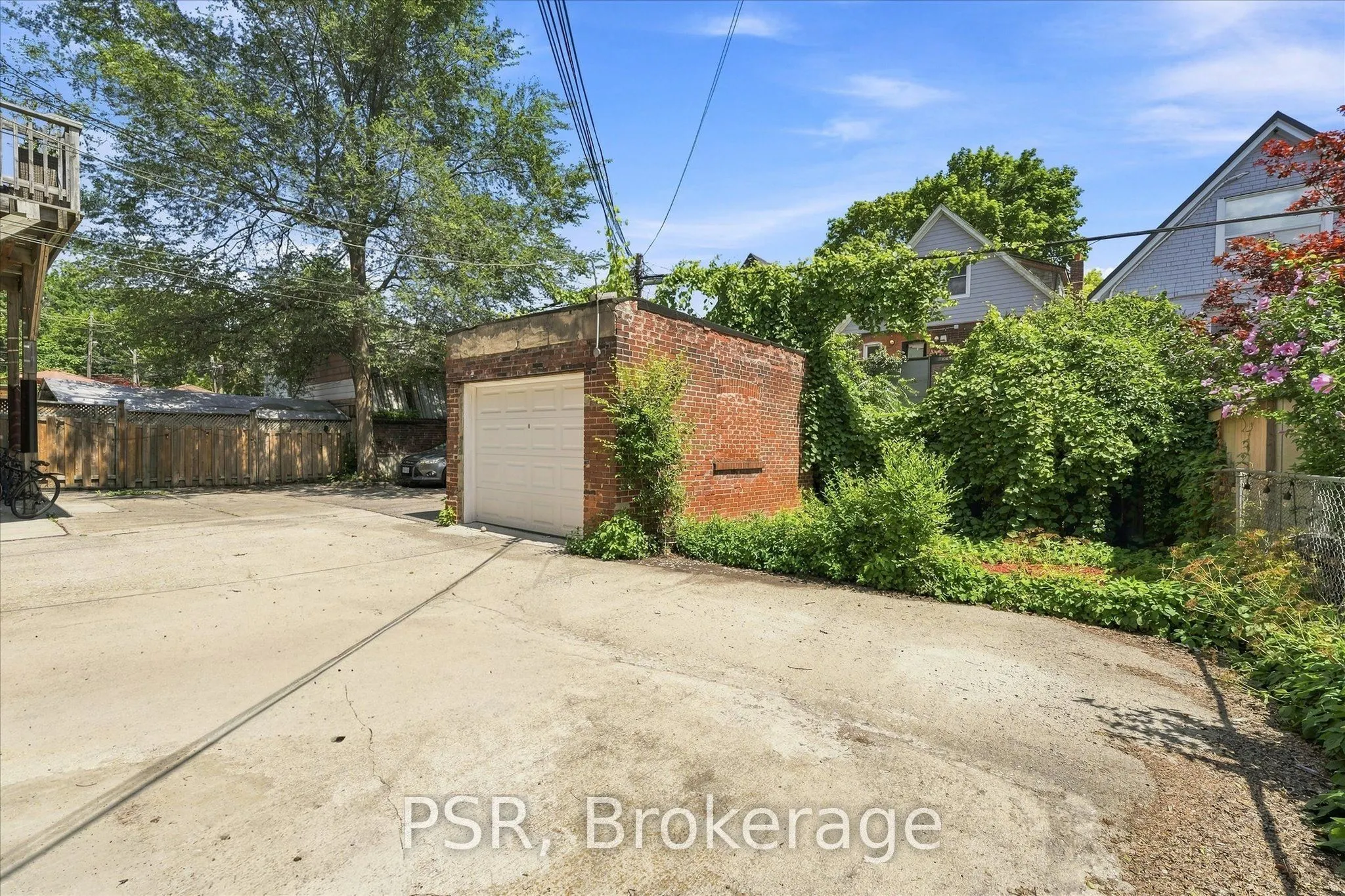 67 Oakwood Avenue