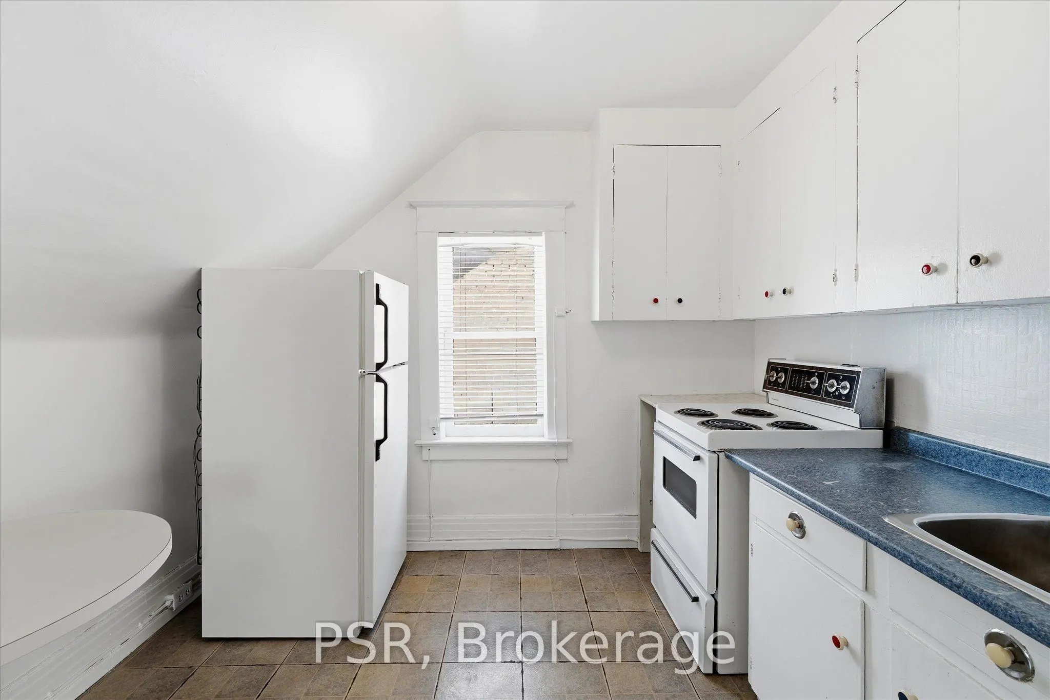 67 Oakwood Avenue