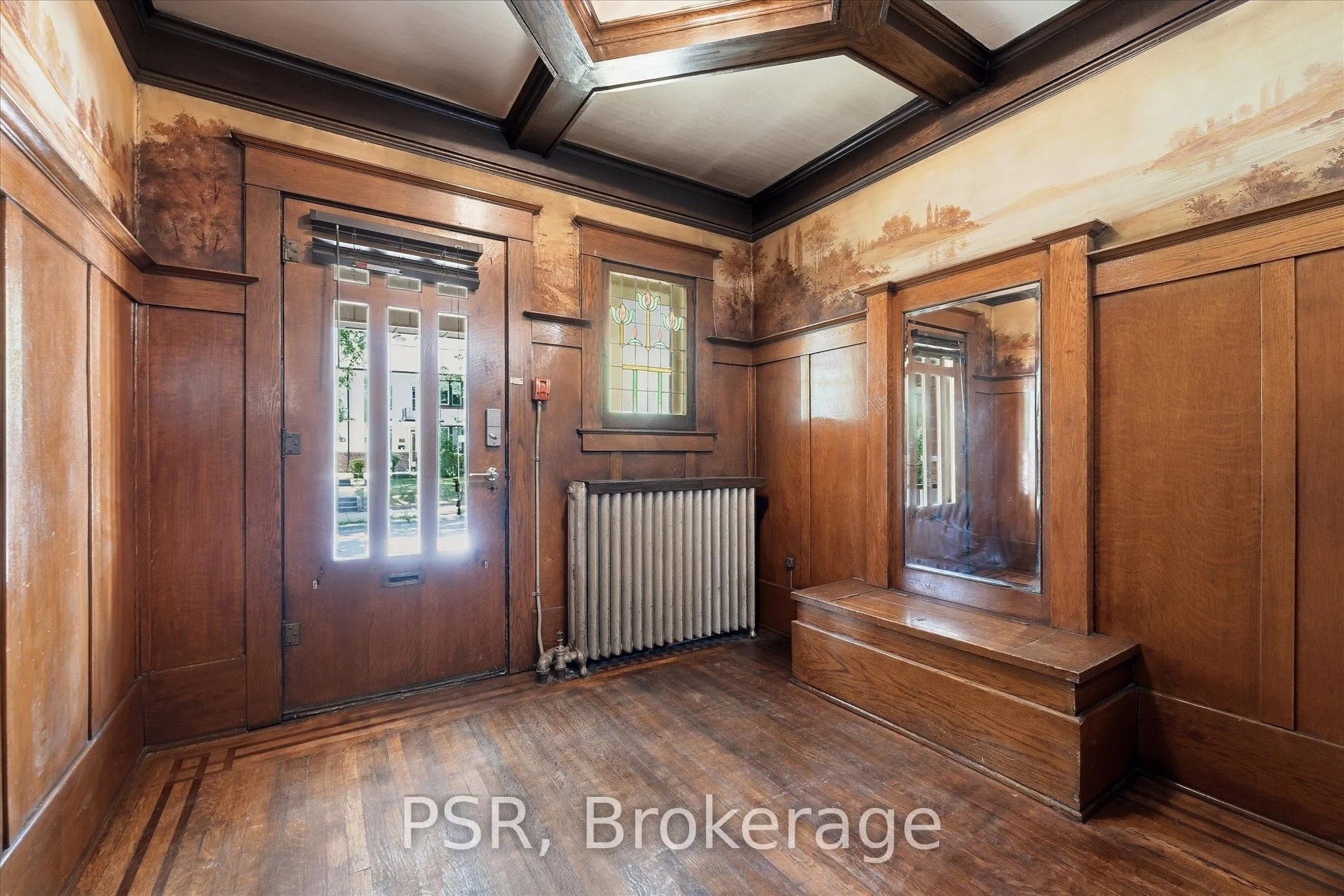 67 Oakwood Avenue