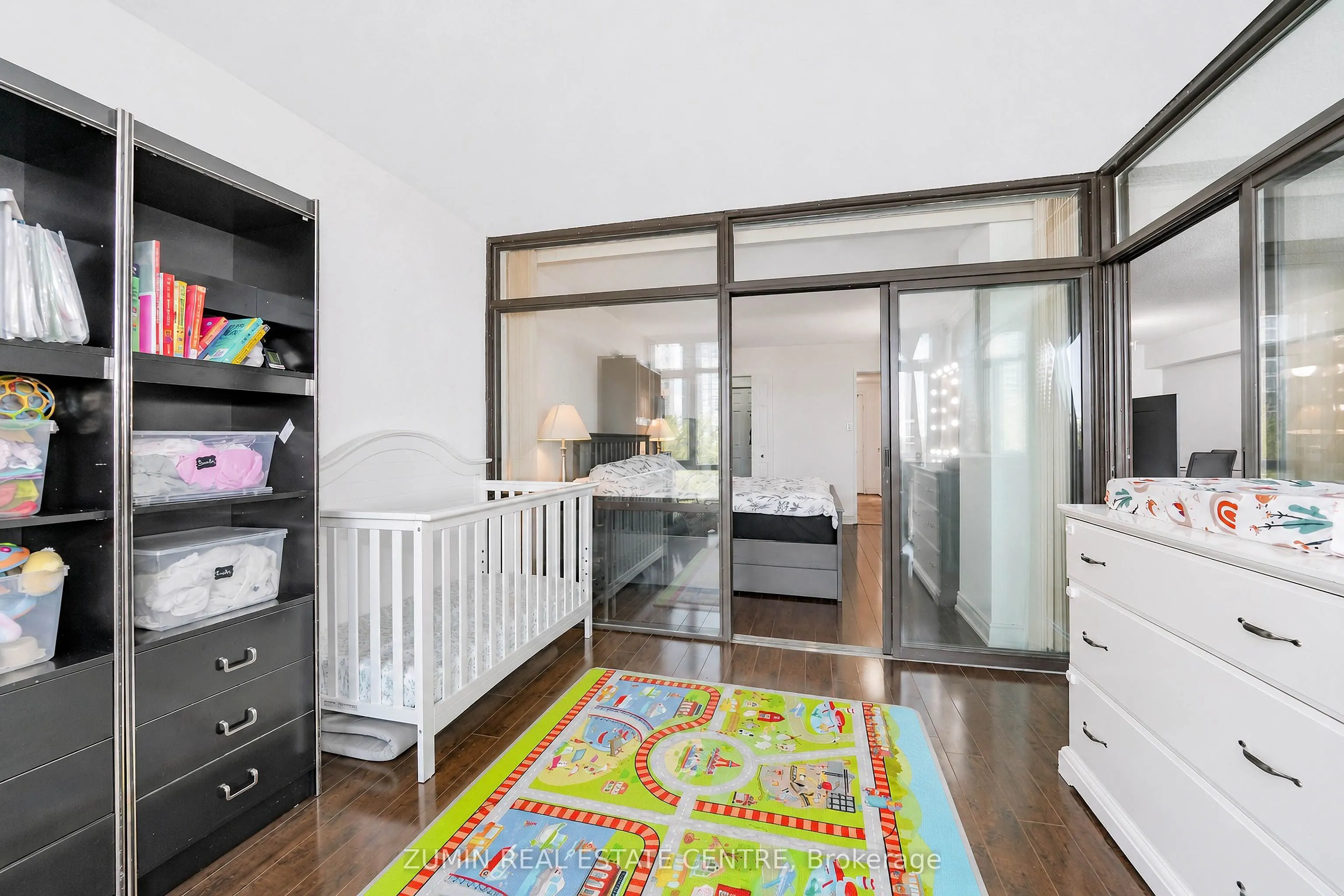 1555 Finch Avenue E #602