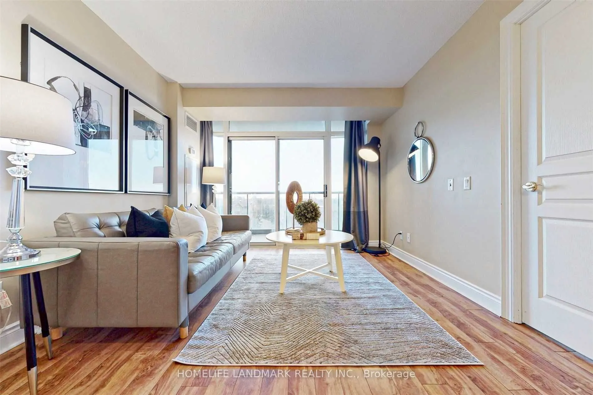 10 Northtown Way #501