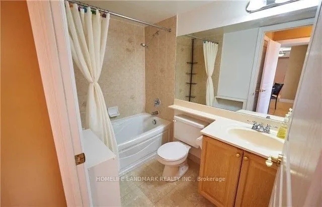 10 Northtown Way #501