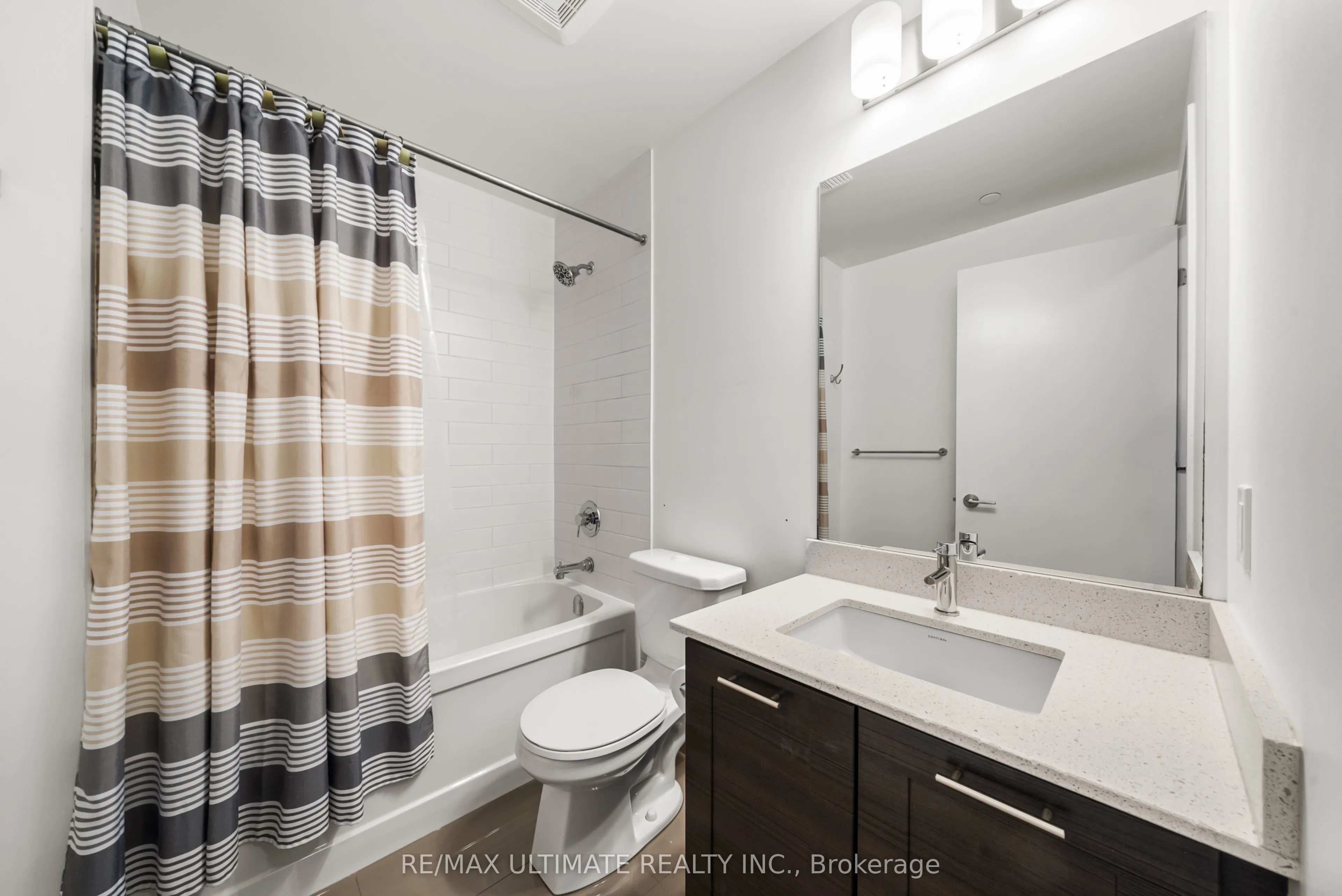 50 Bruyeres Mews #1001