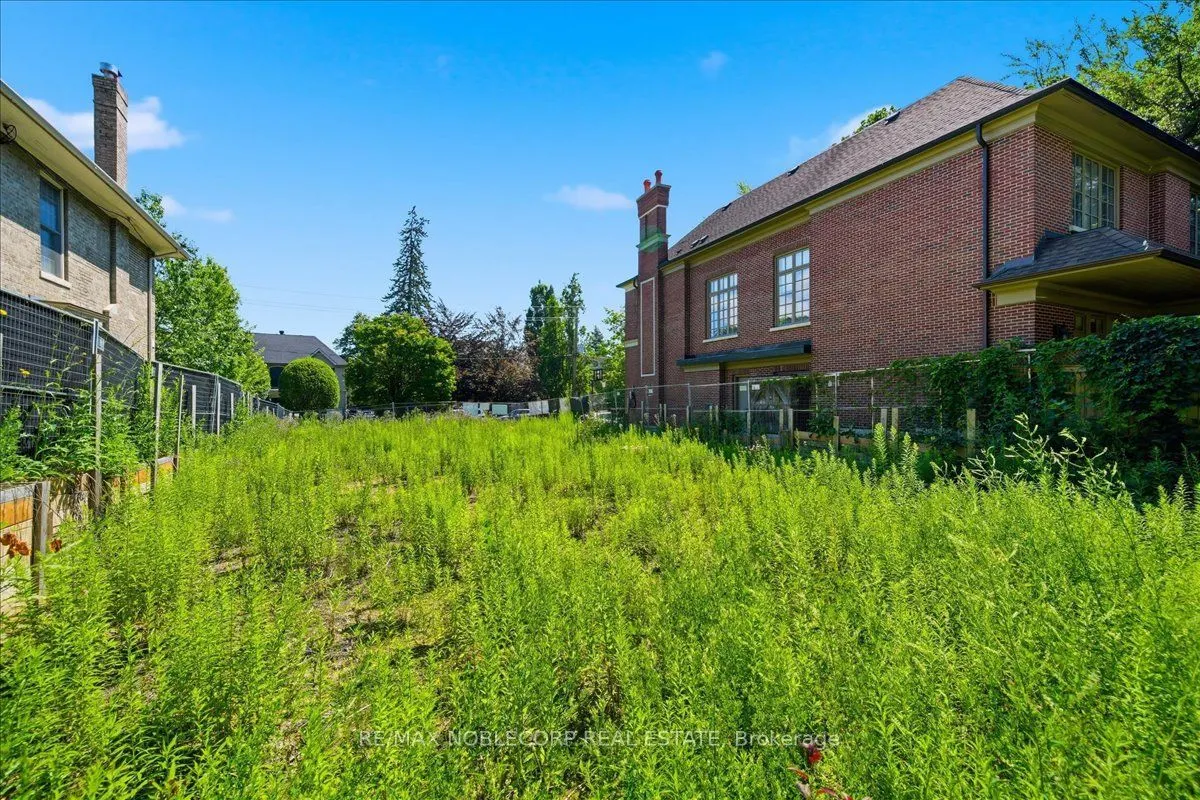 180 Dunvegan Road
