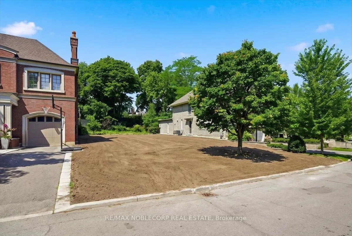 180 Dunvegan Road