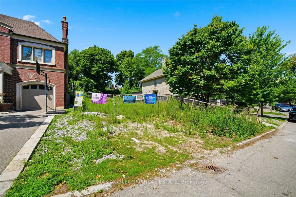 180 Dunvegan Road