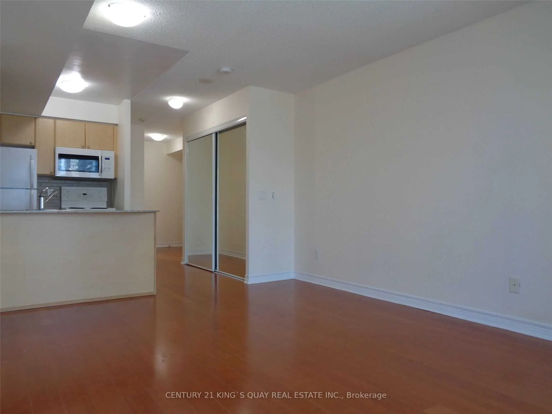 763 Bay Street #2714