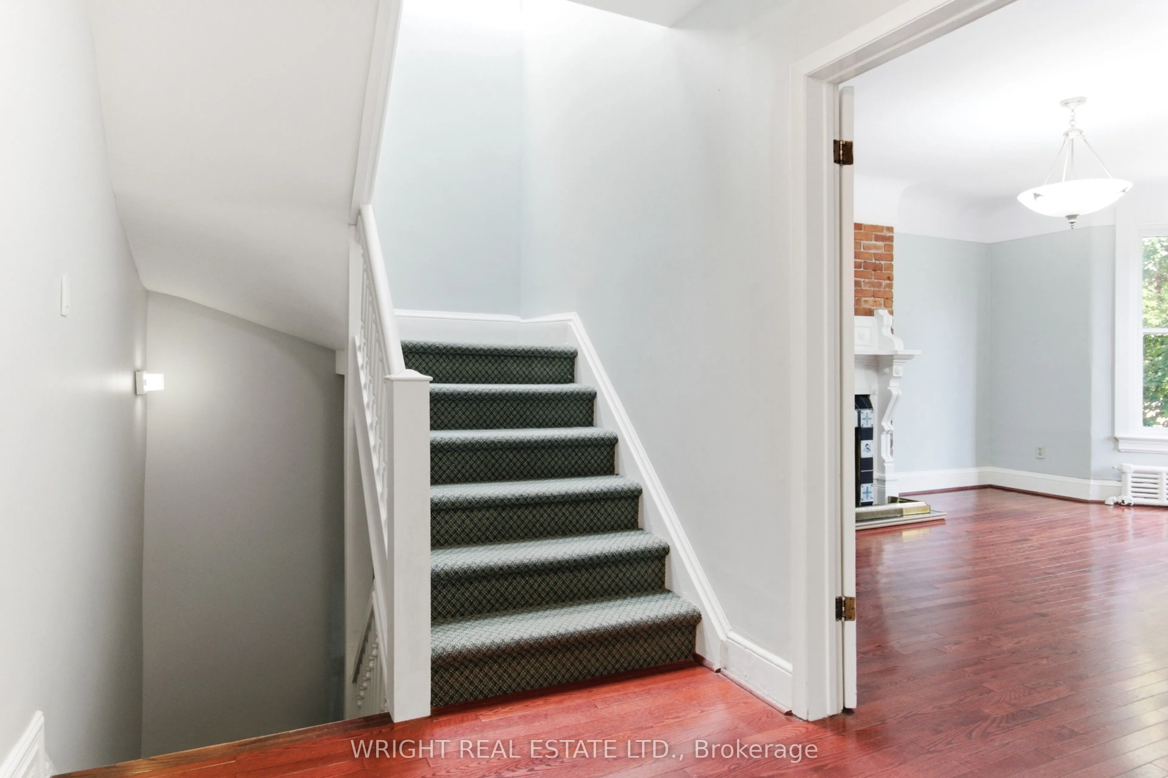 112 Albany Avenue