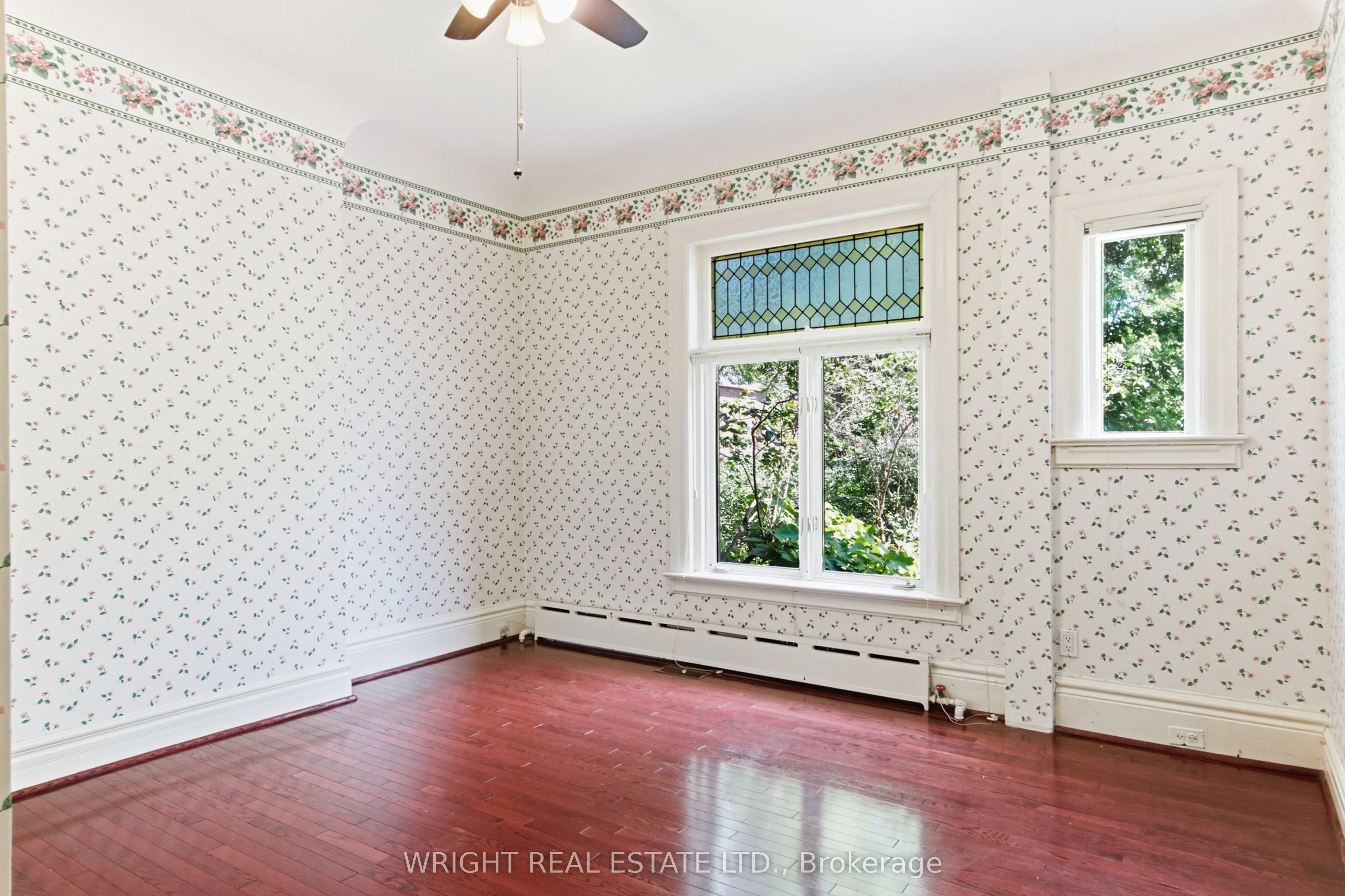 112 Albany Avenue