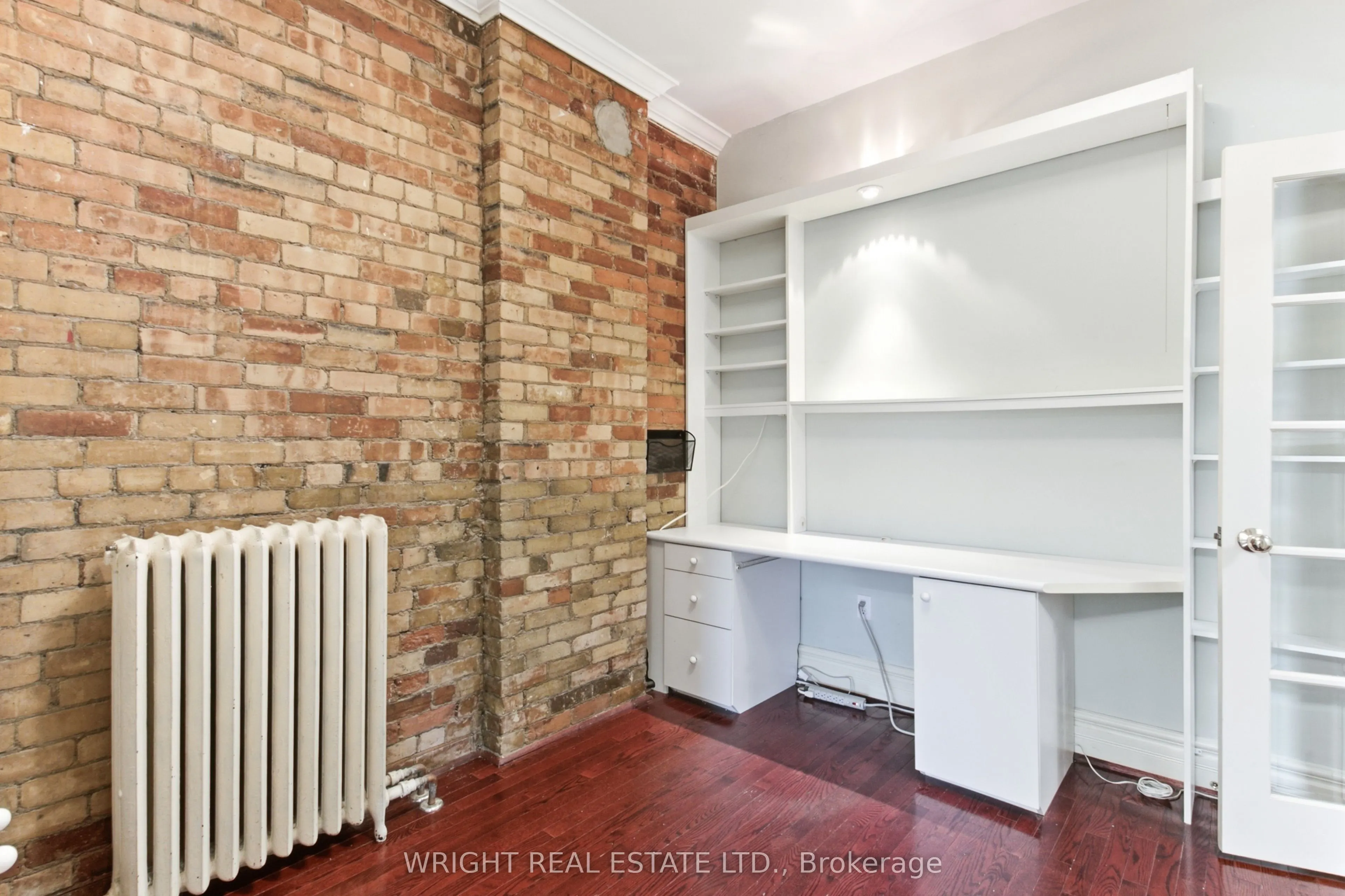 112 Albany Avenue