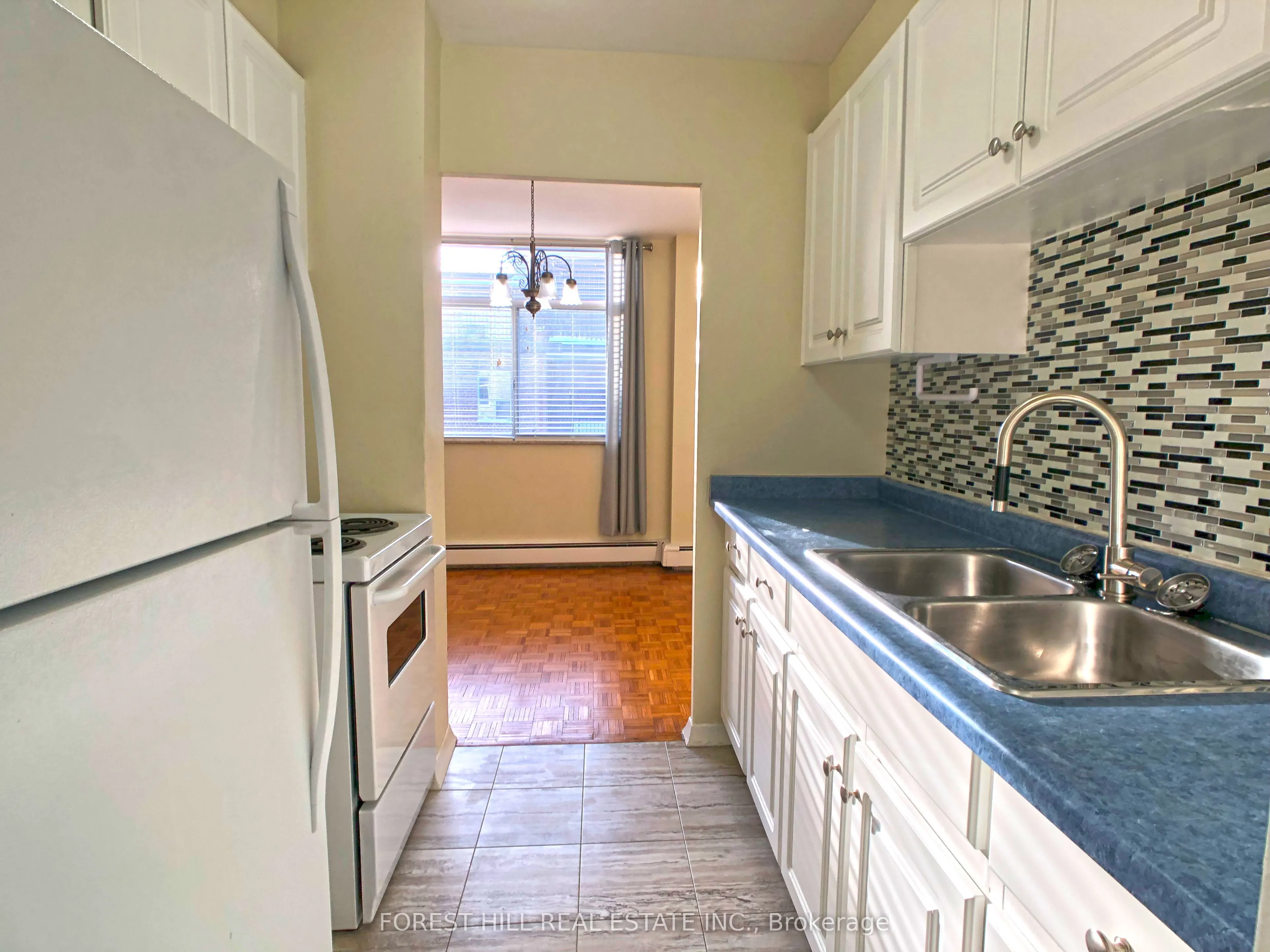 335 Lonsdale Road #502