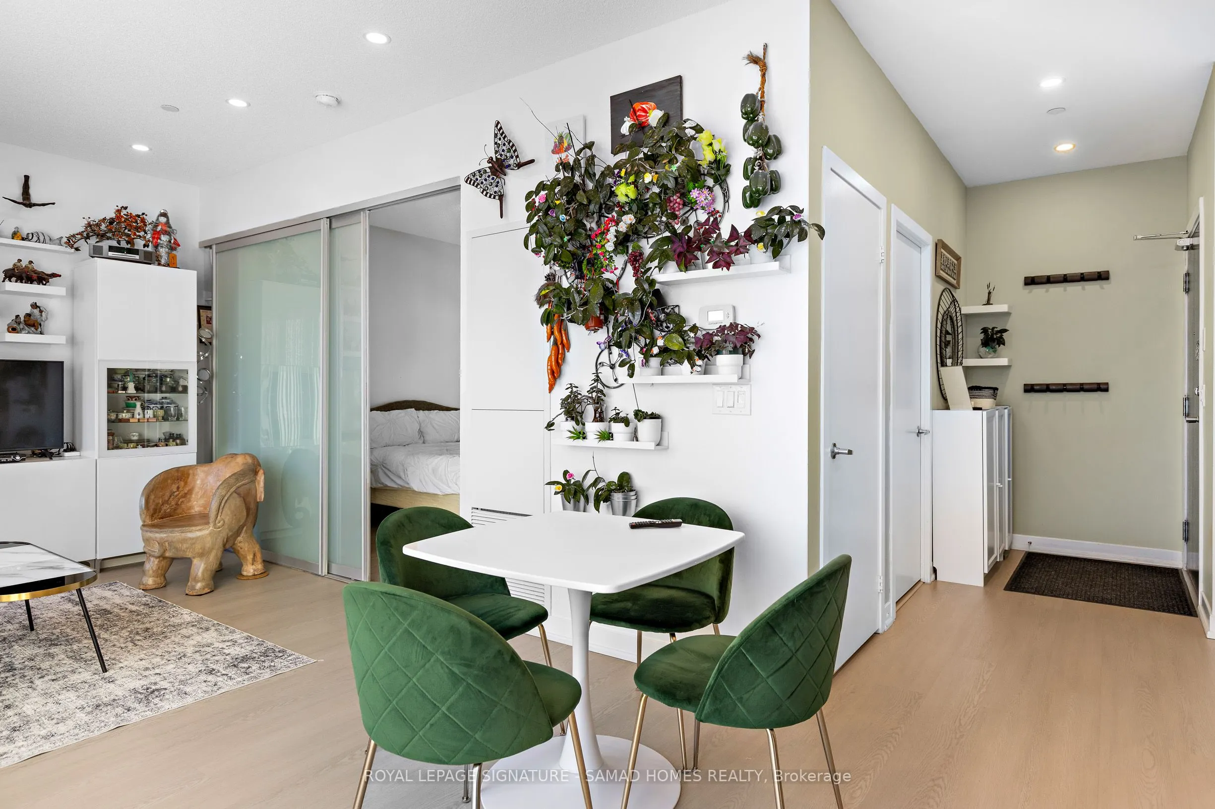 225 Sackville Street #Ph2612