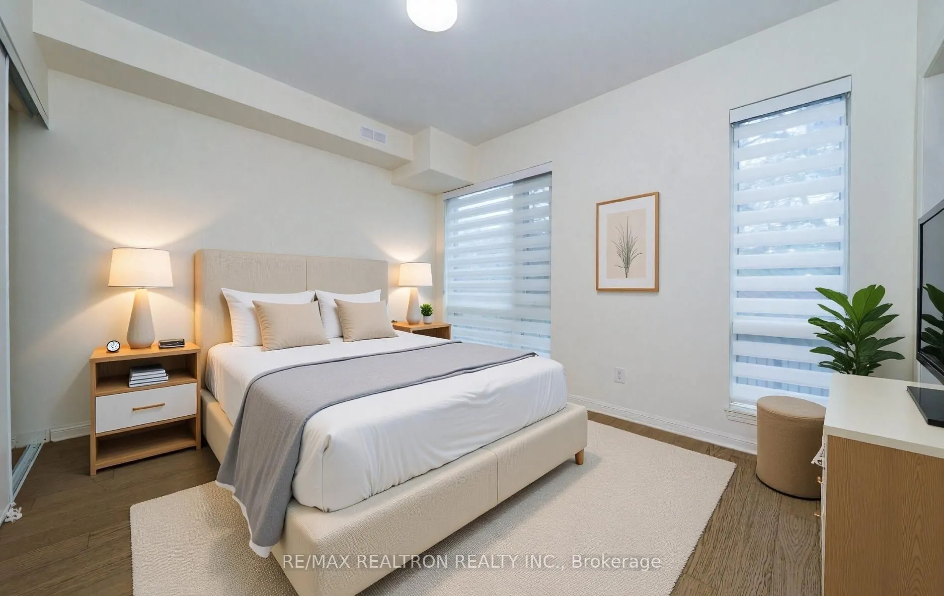 639 Lawrence Avenue W #206