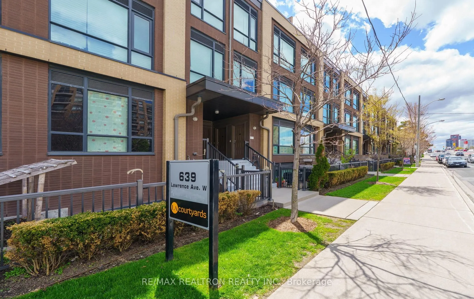 639 Lawrence Avenue W #206