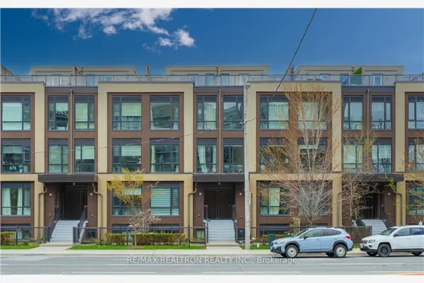 639 Lawrence Avenue W #206