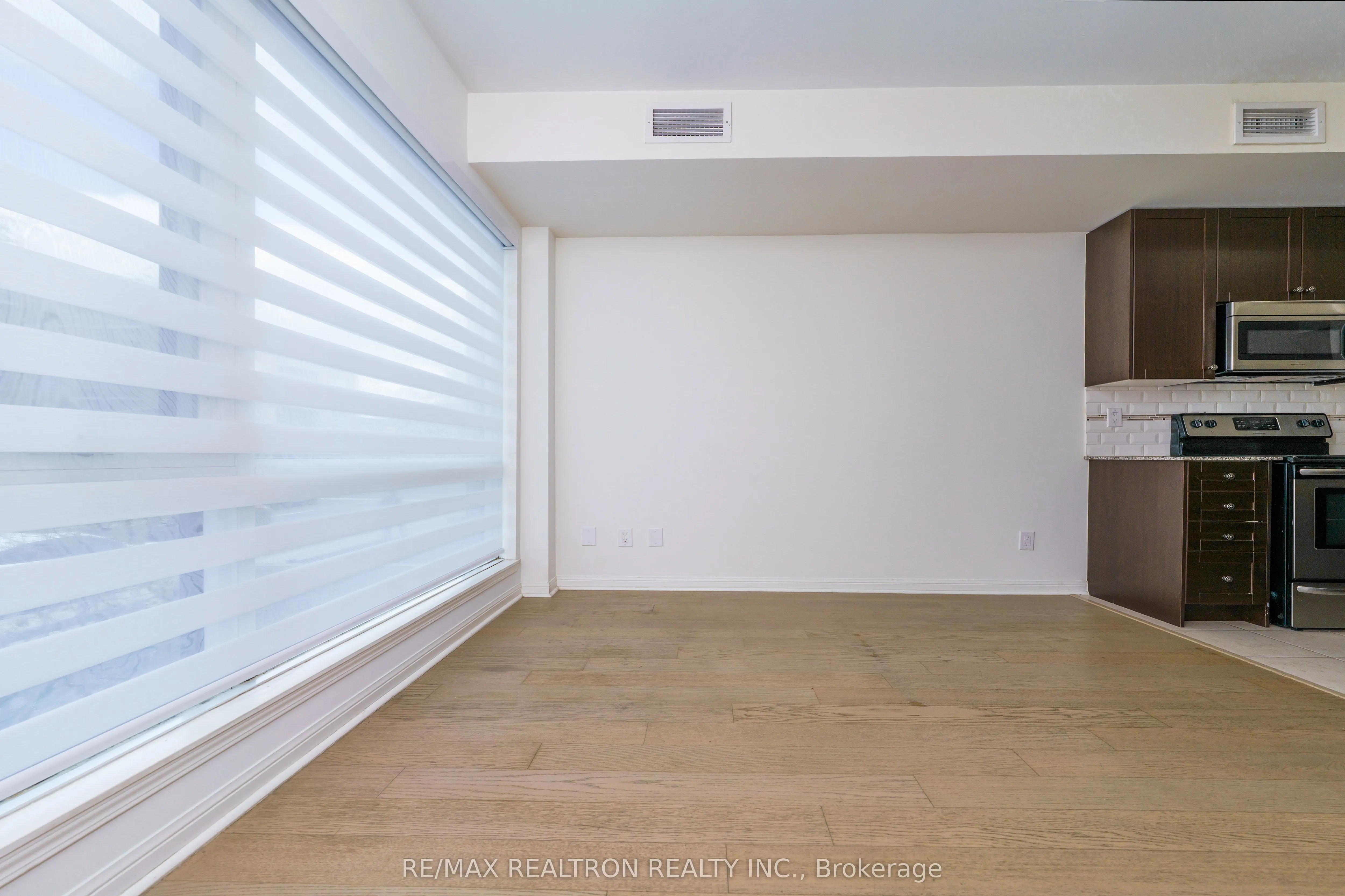 639 Lawrence Avenue W #206