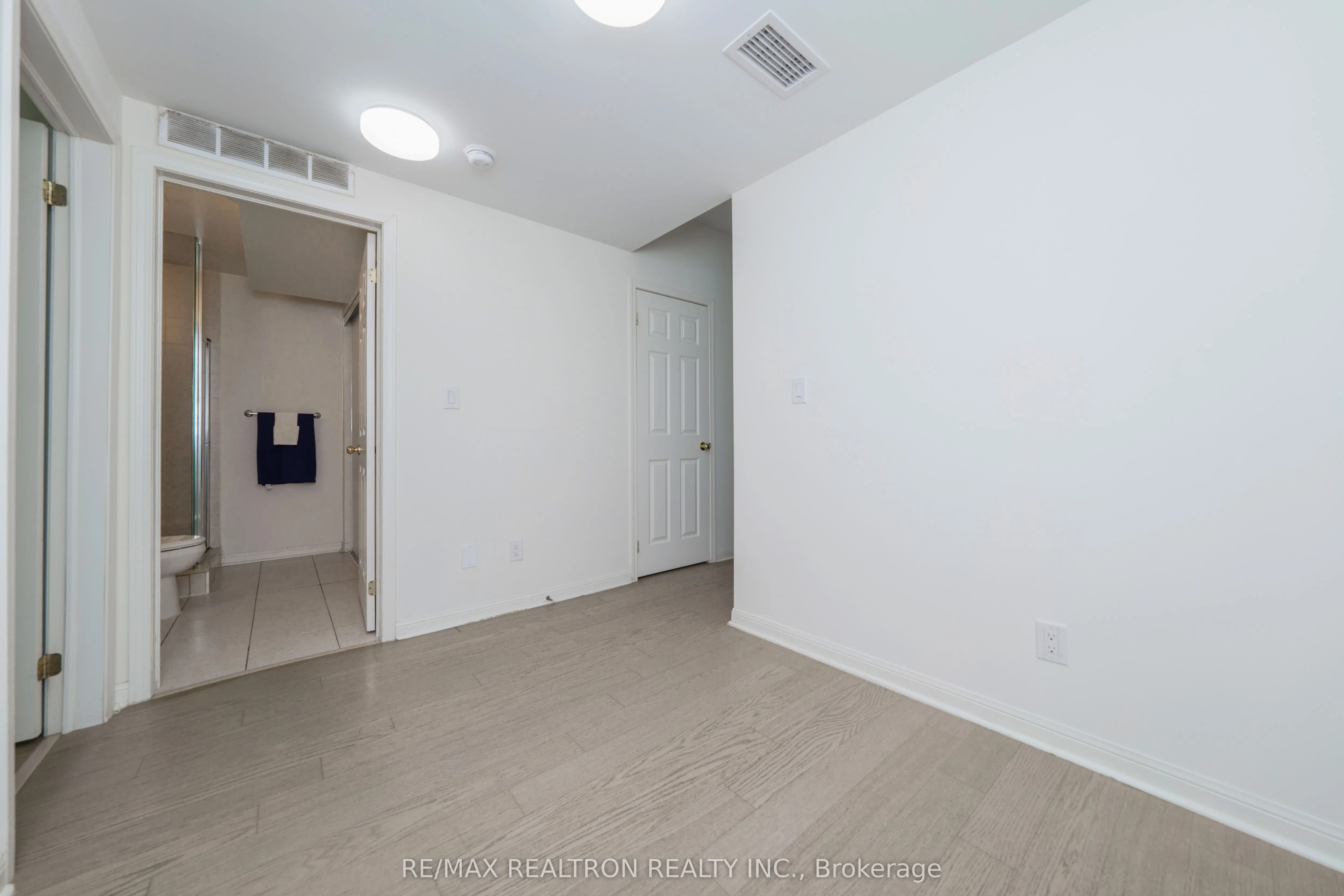 639 Lawrence Avenue W #206