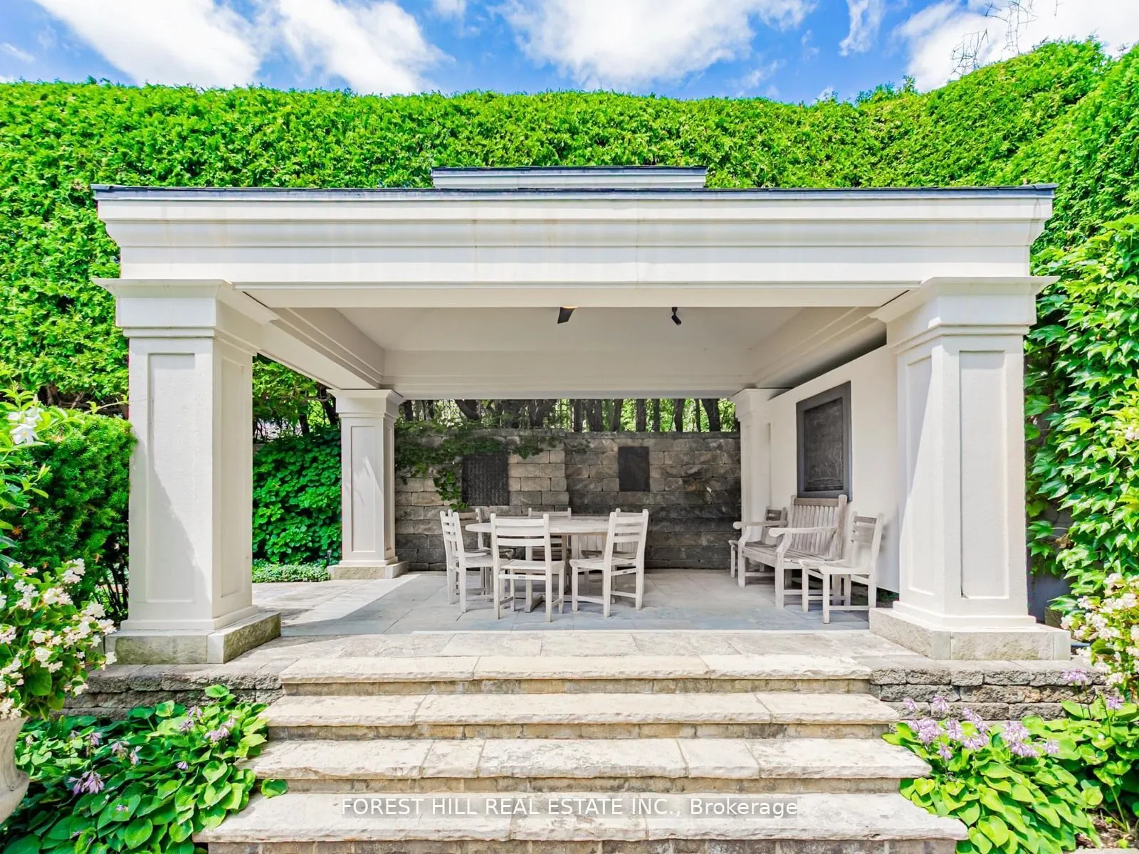 7 Cedarwood Avenue