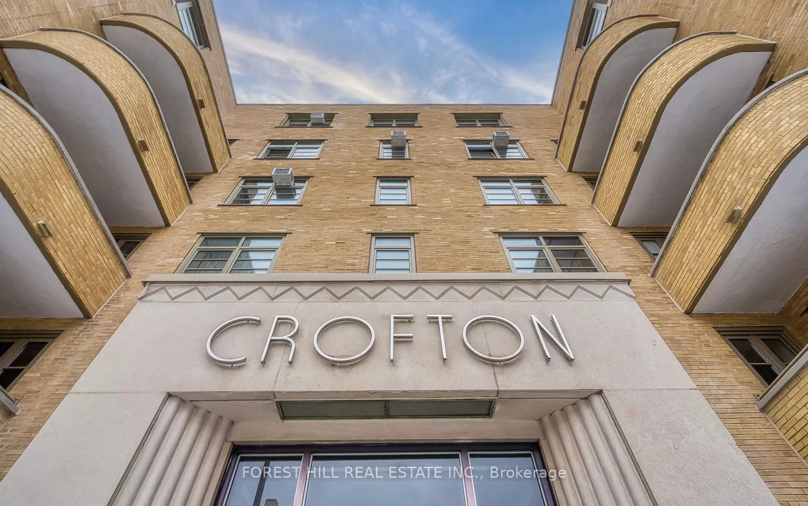 717 Eglinton Avenue W #301