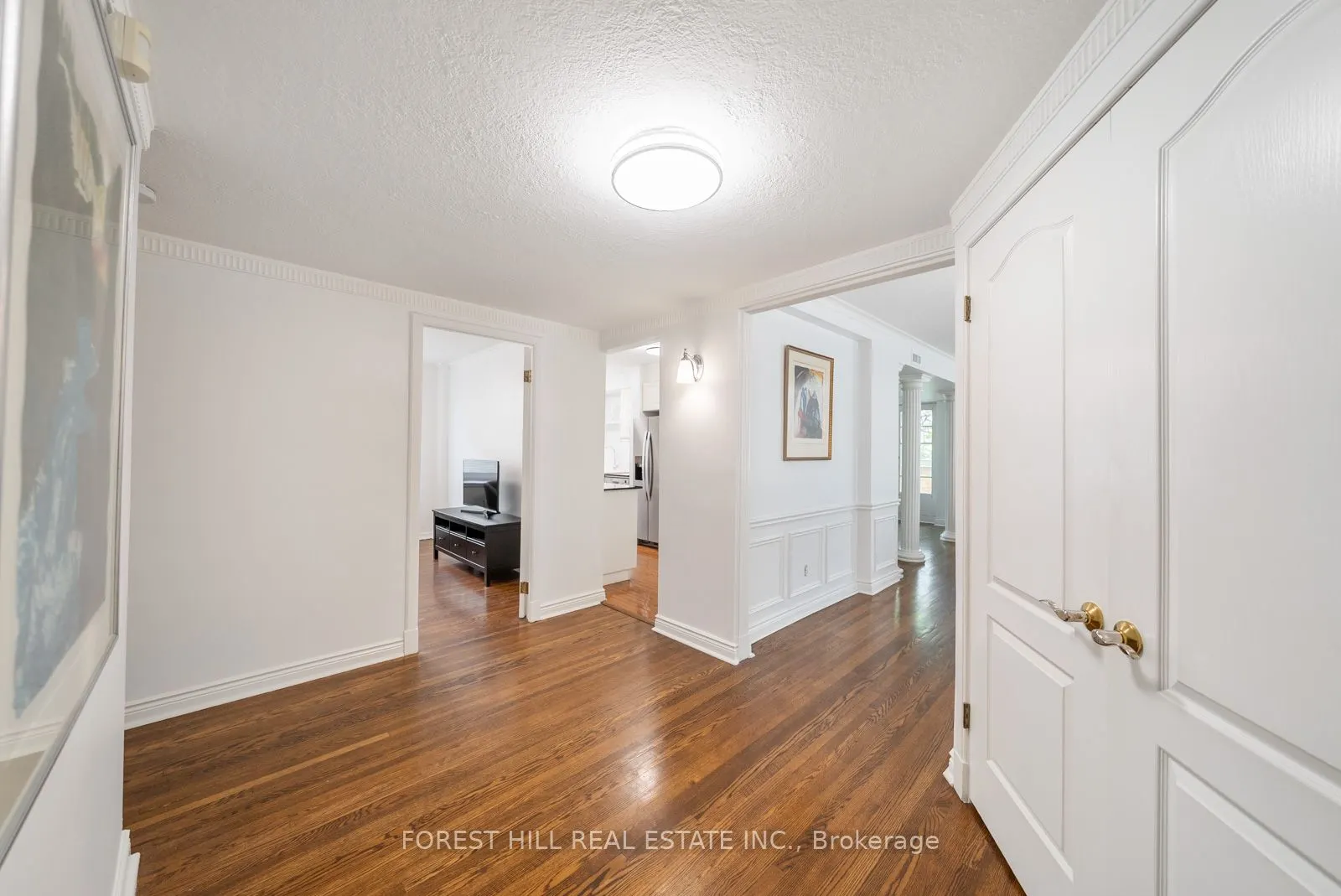 717 Eglinton Avenue W #301