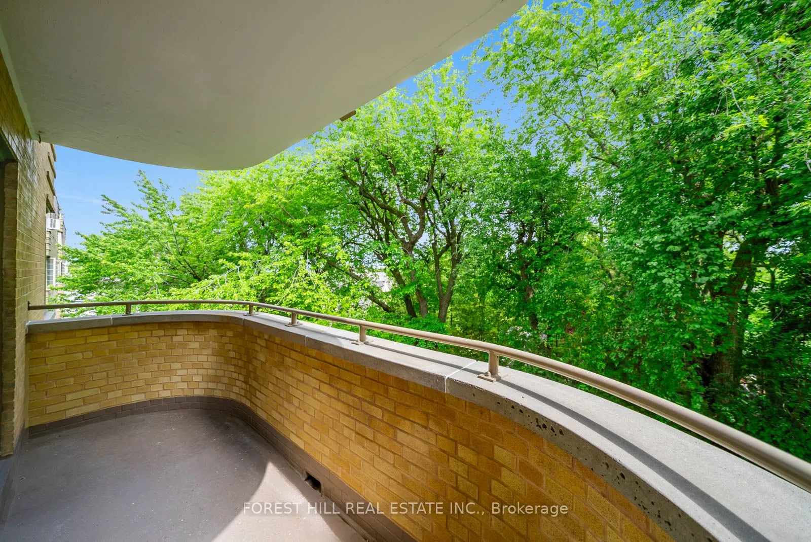717 Eglinton Avenue W #301
