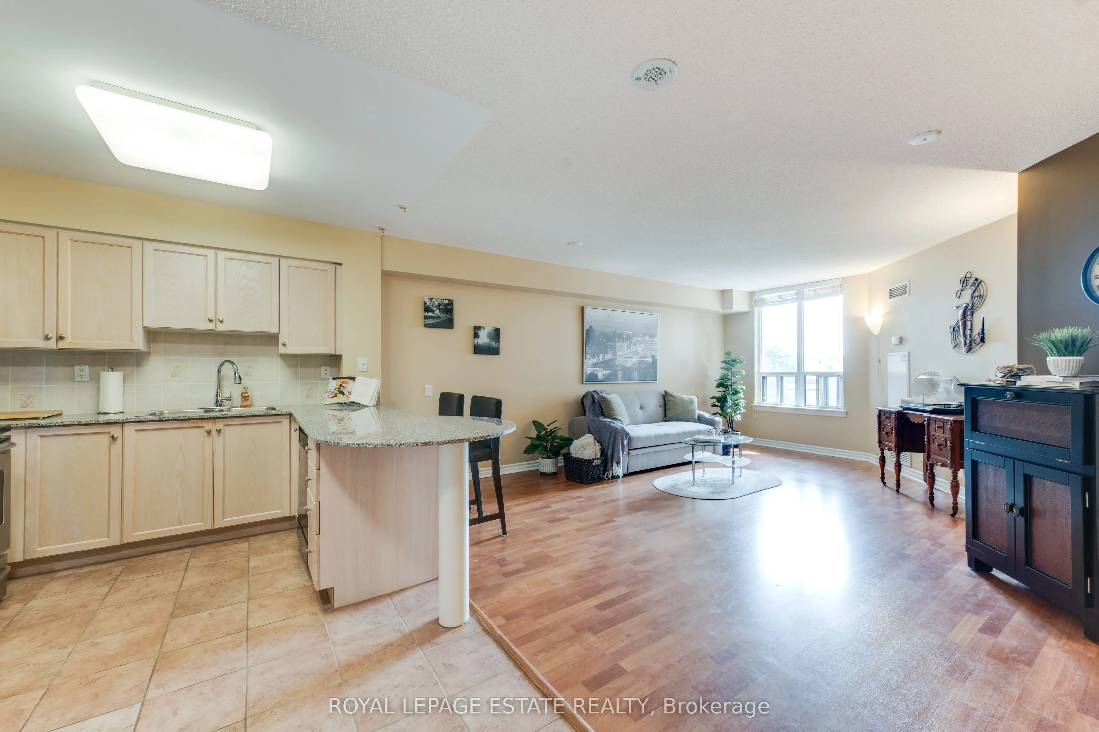 1720 Eglinton Avenue E #623