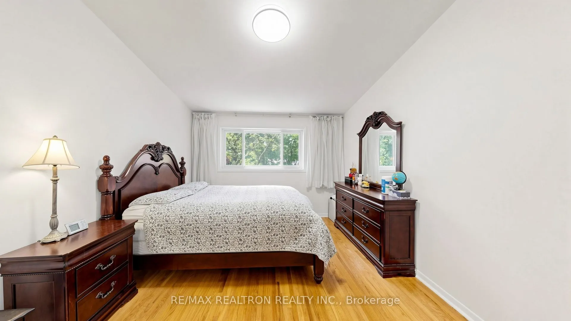 10 Esterbrooke Avenue #59