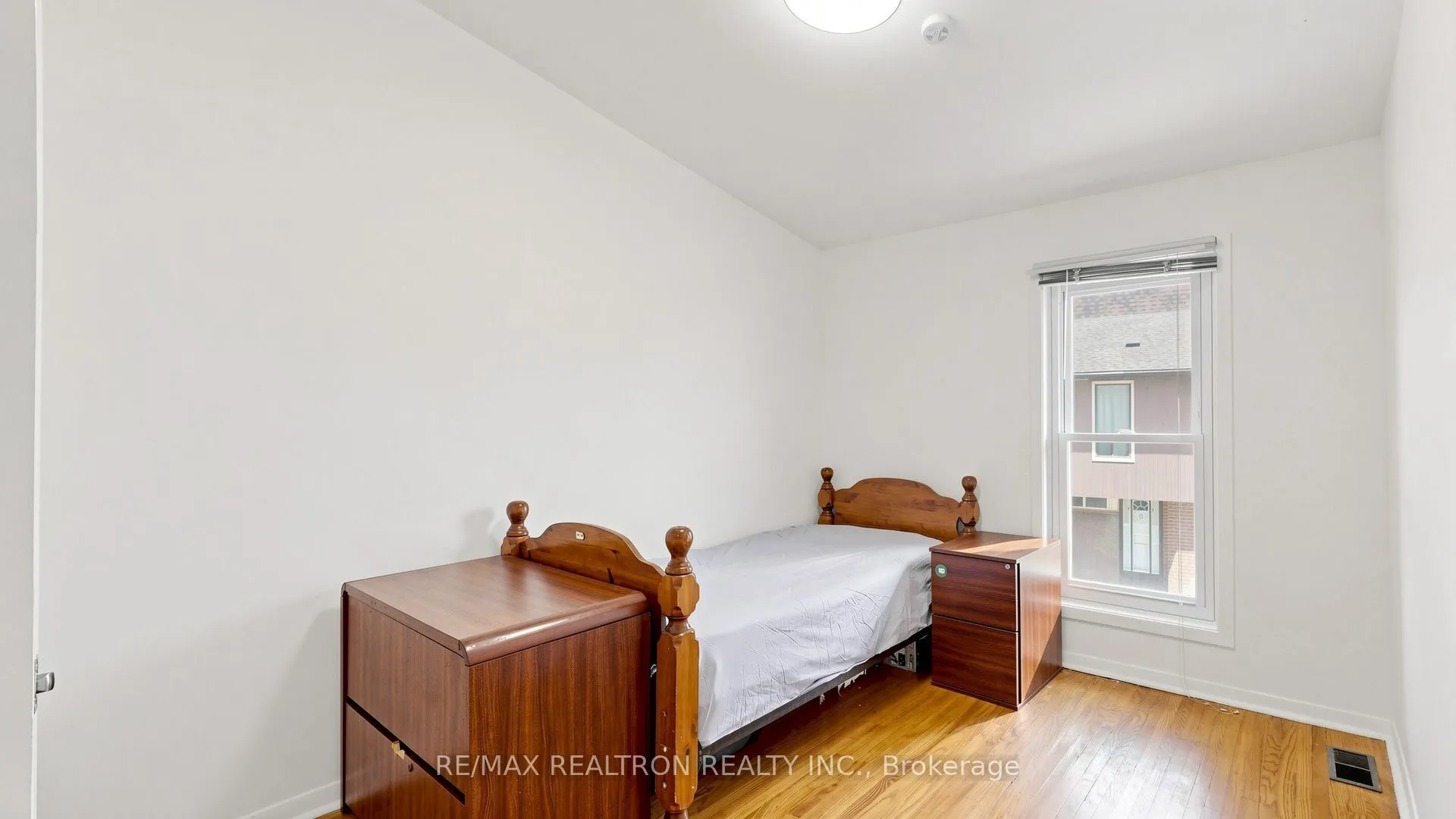 10 Esterbrooke Avenue #59