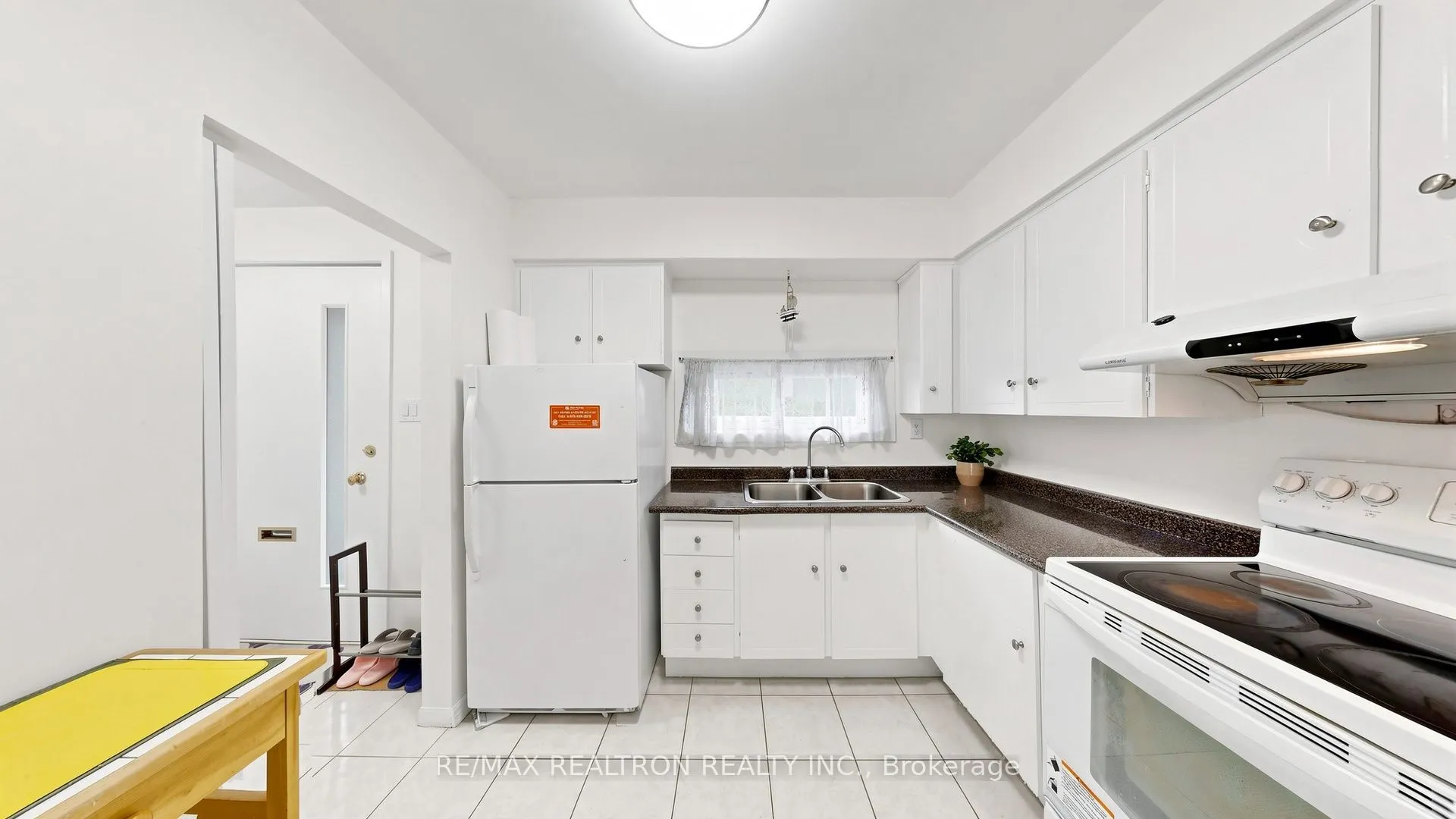 10 Esterbrooke Avenue #59