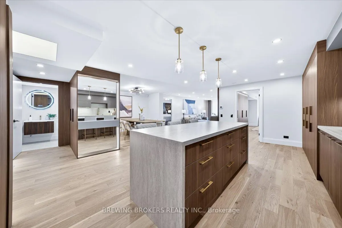 3600 Yonge Street #737