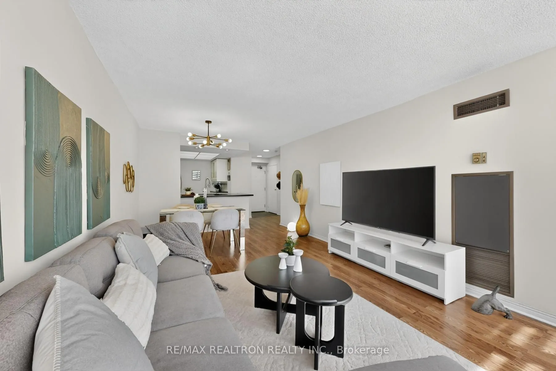 5765 Yonge Street #410