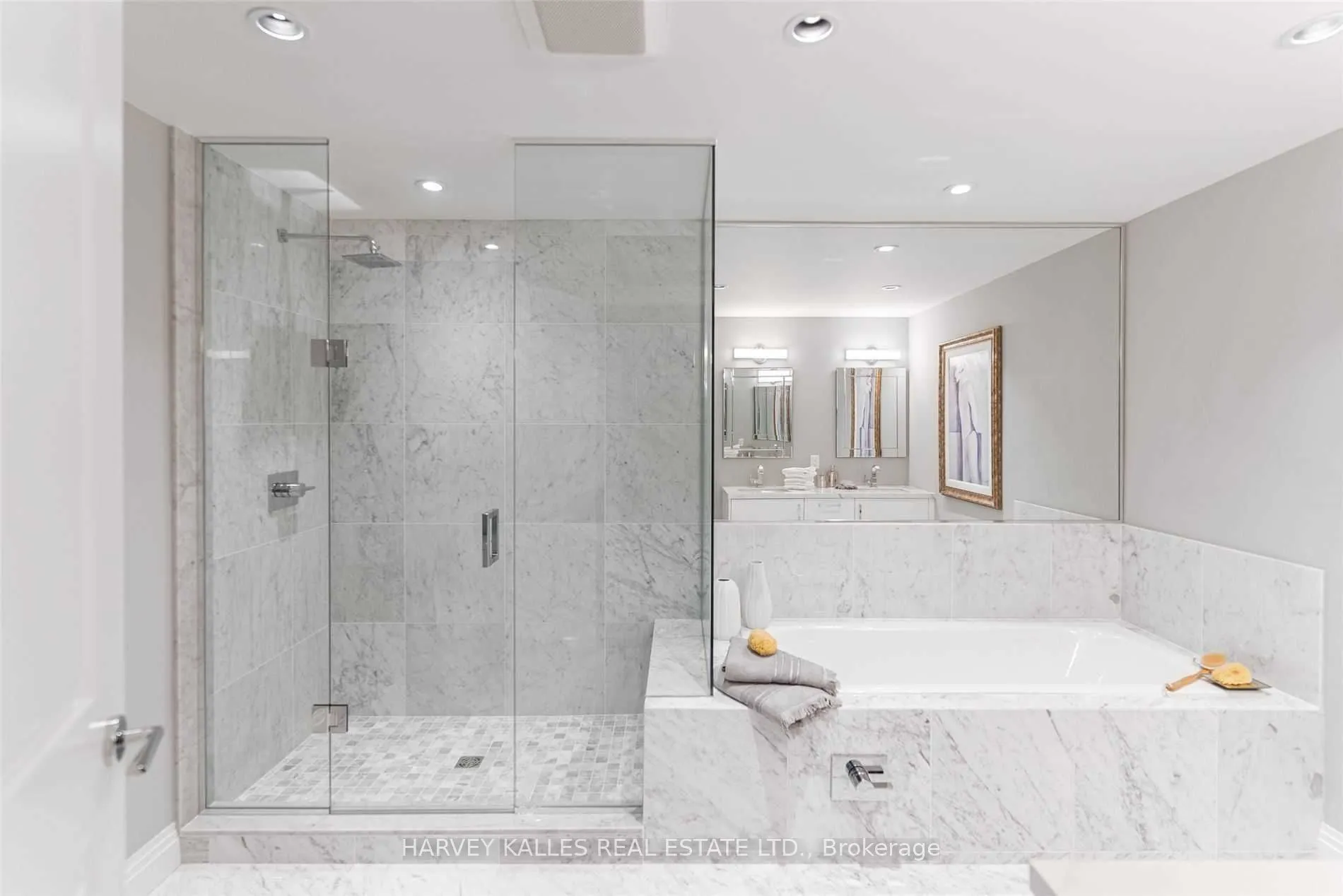 1 Benvenuto Place #320
