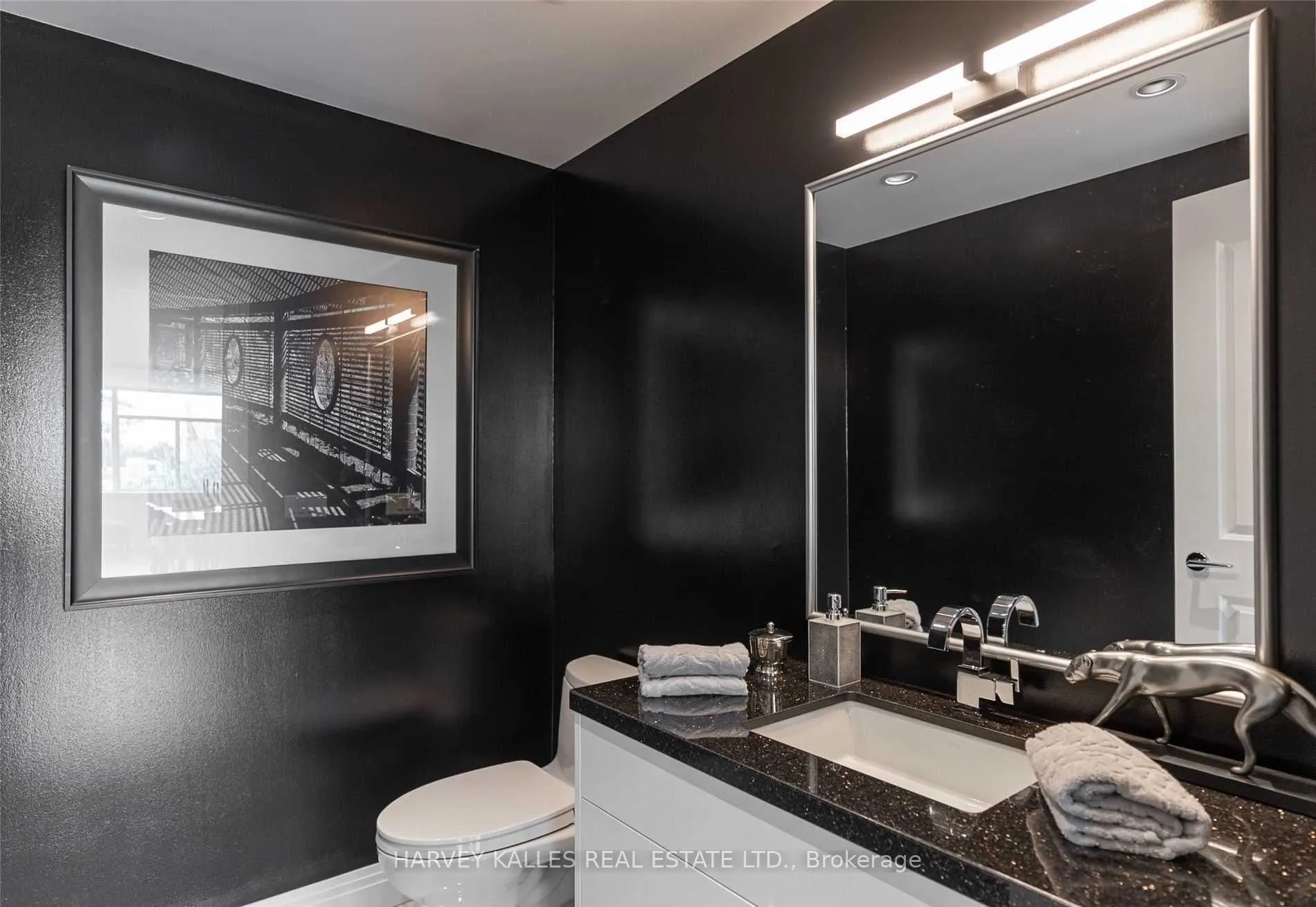 1 Benvenuto Place #320
