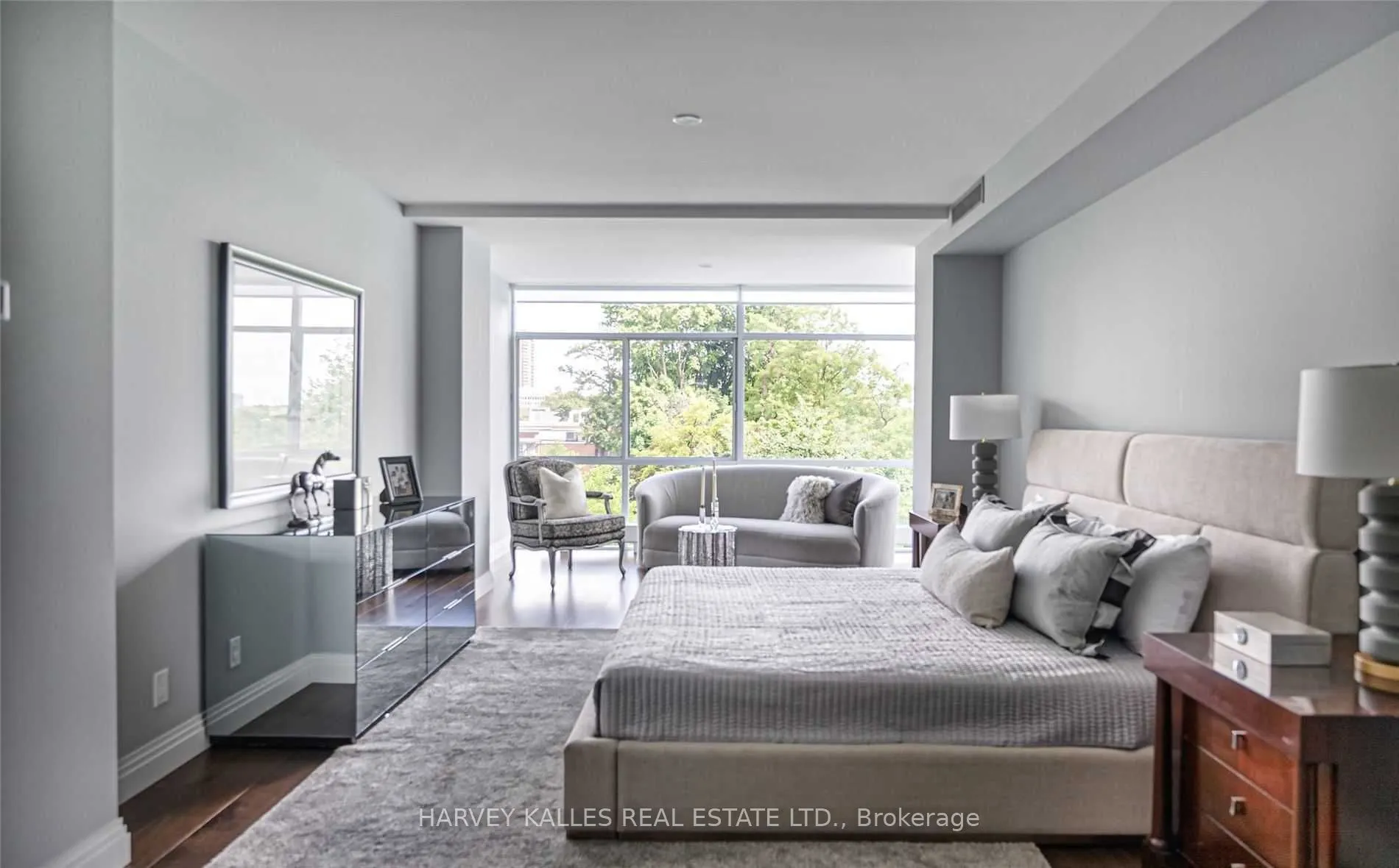 1 Benvenuto Place #320