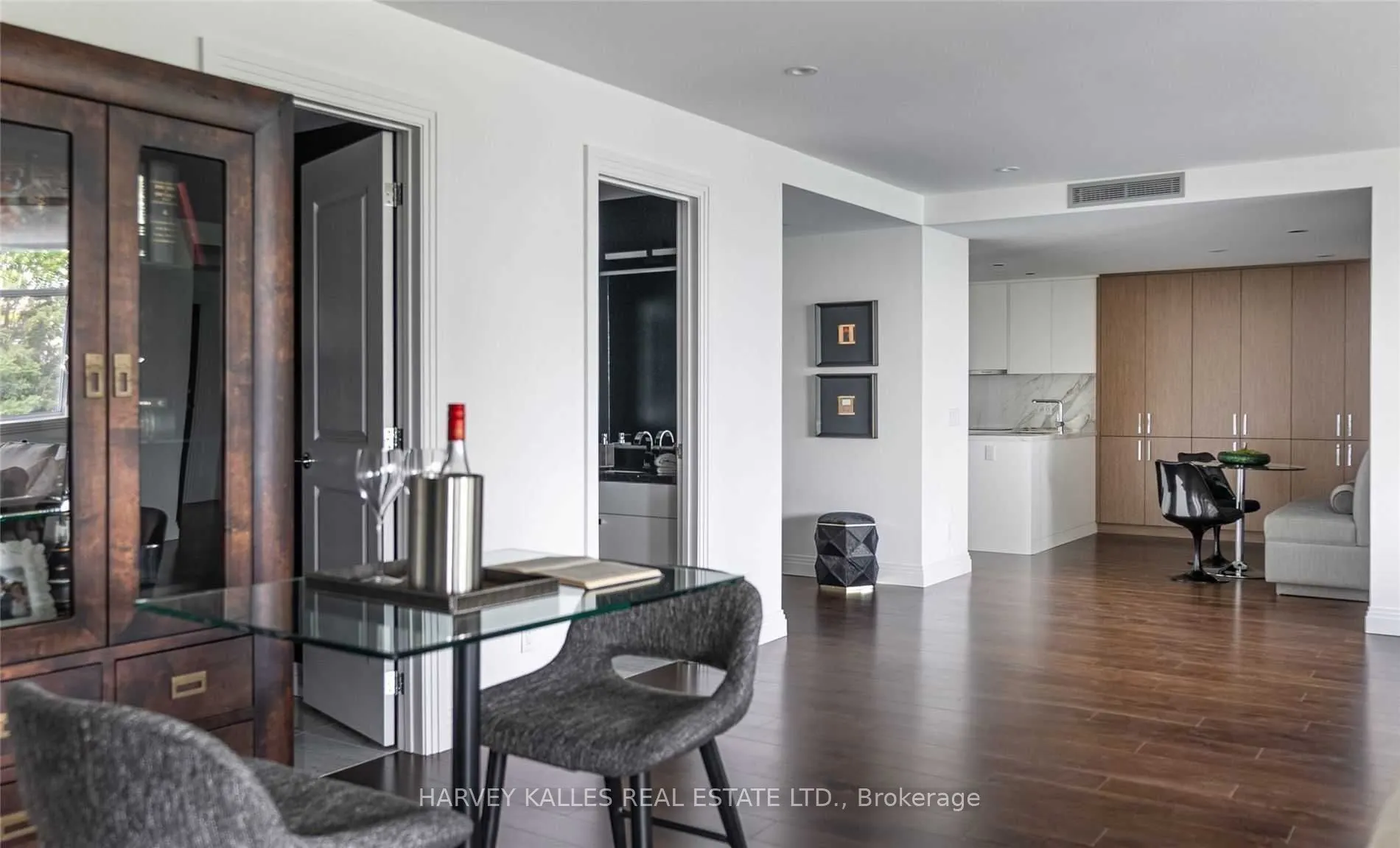 1 Benvenuto Place #320