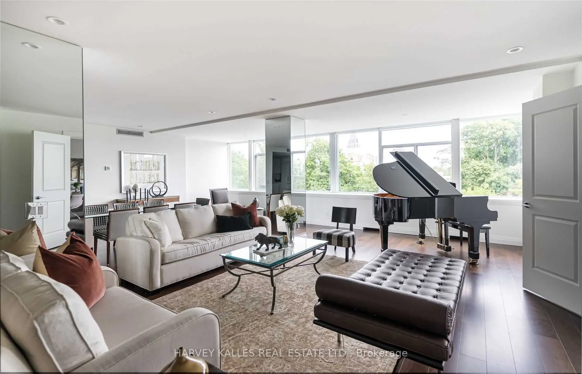 1 Benvenuto Place #320