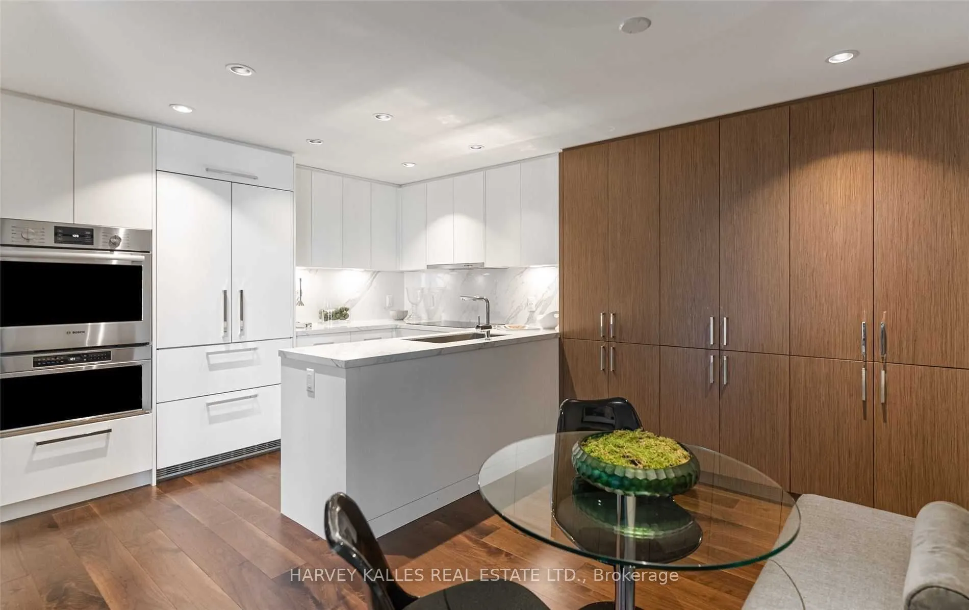 1 Benvenuto Place #320