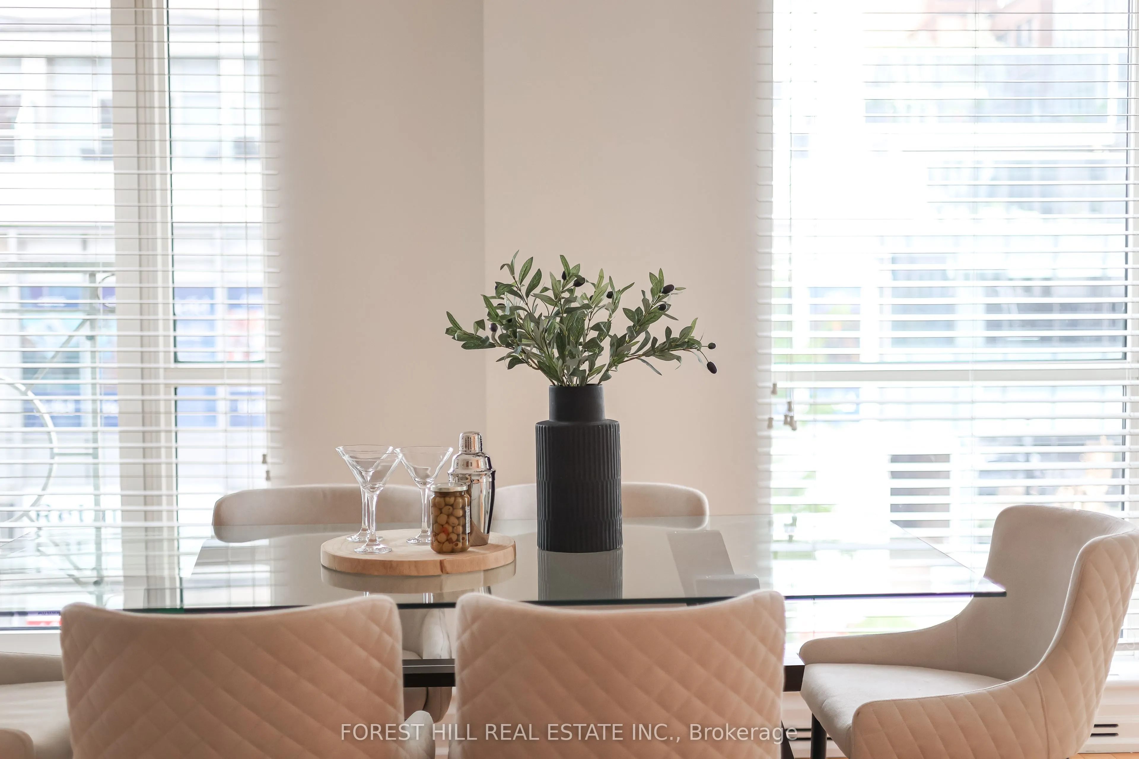 38 Avenue Road #305