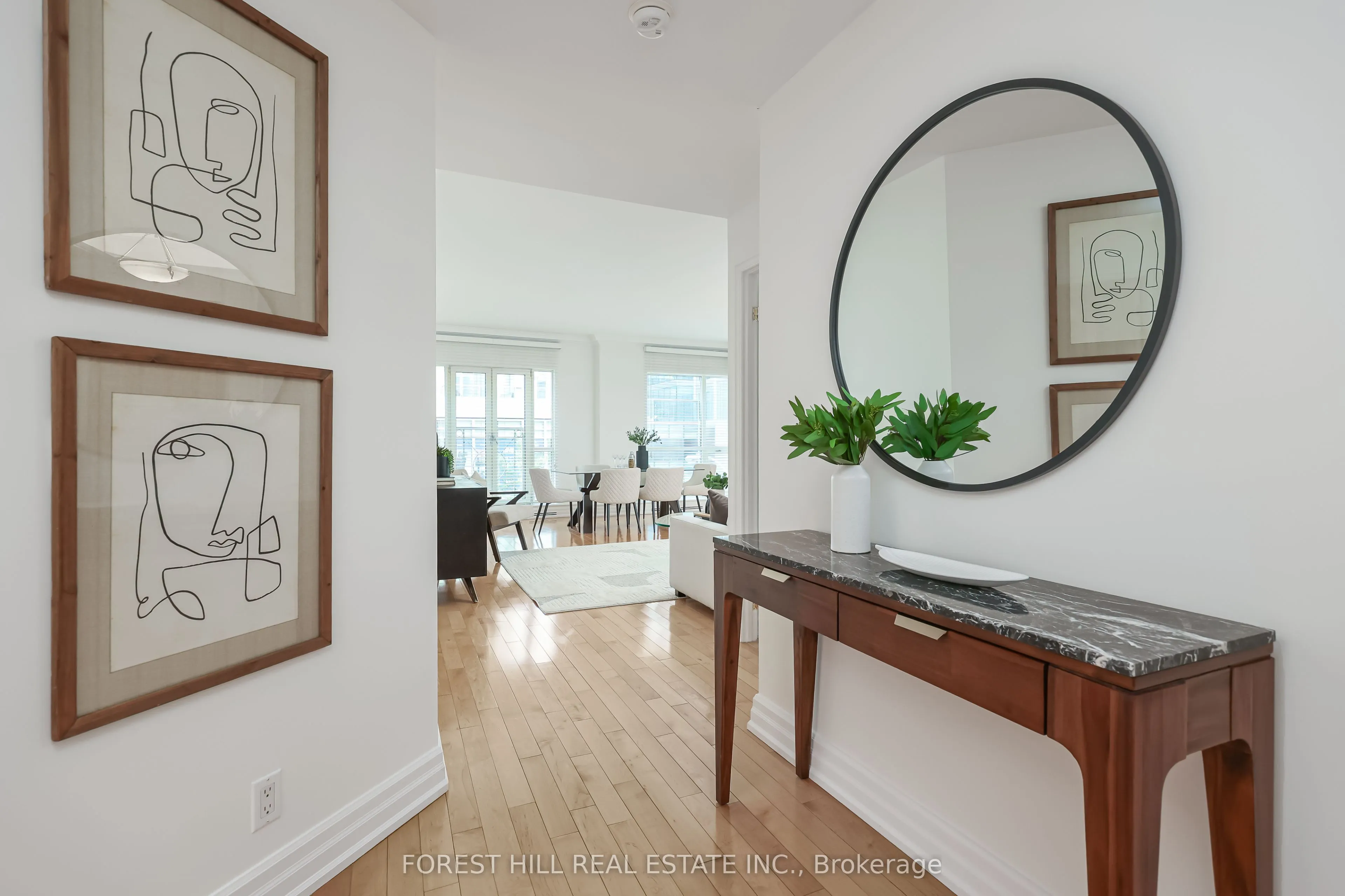 38 Avenue Road #305