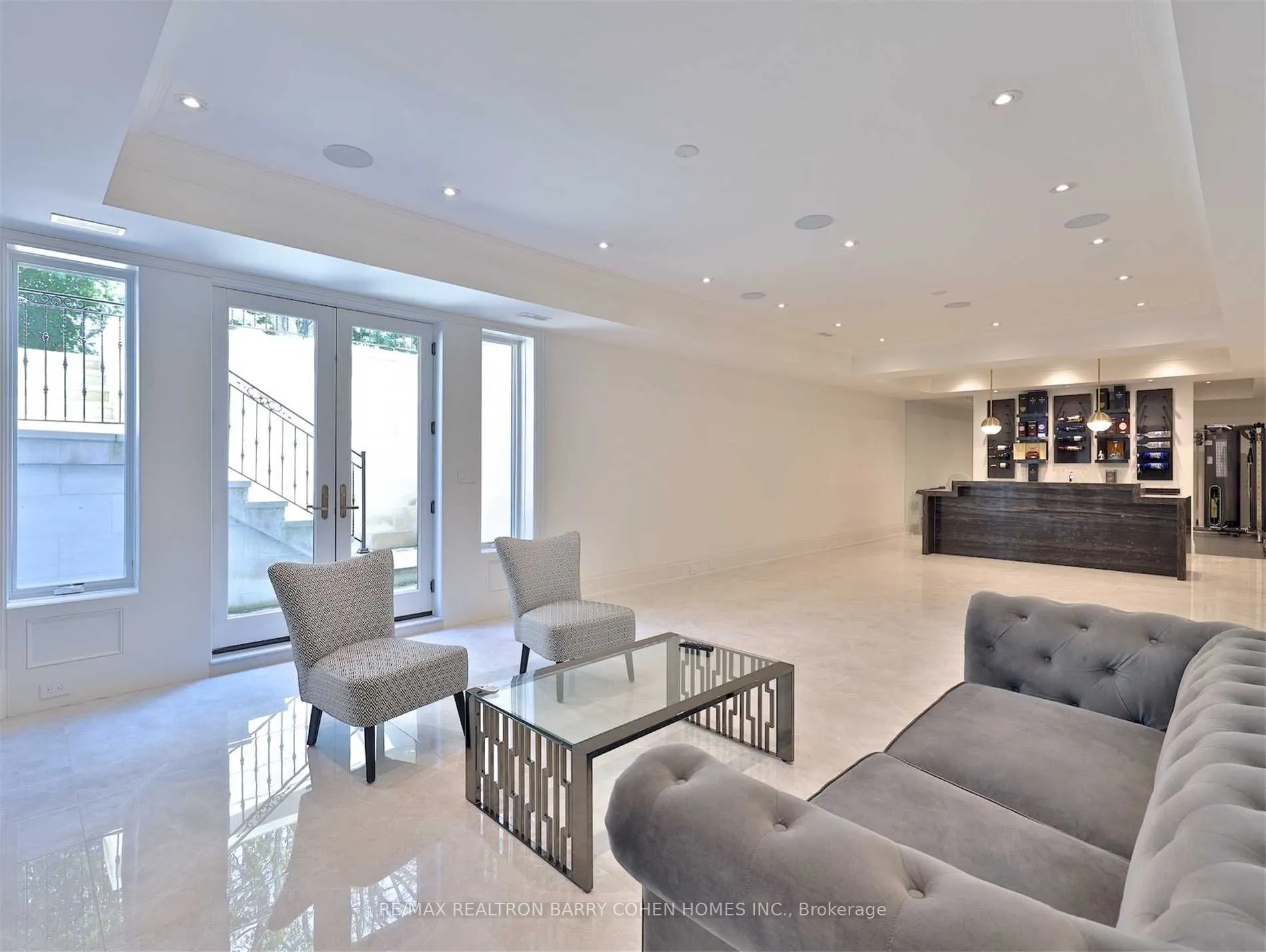 39 Arjay Crescent