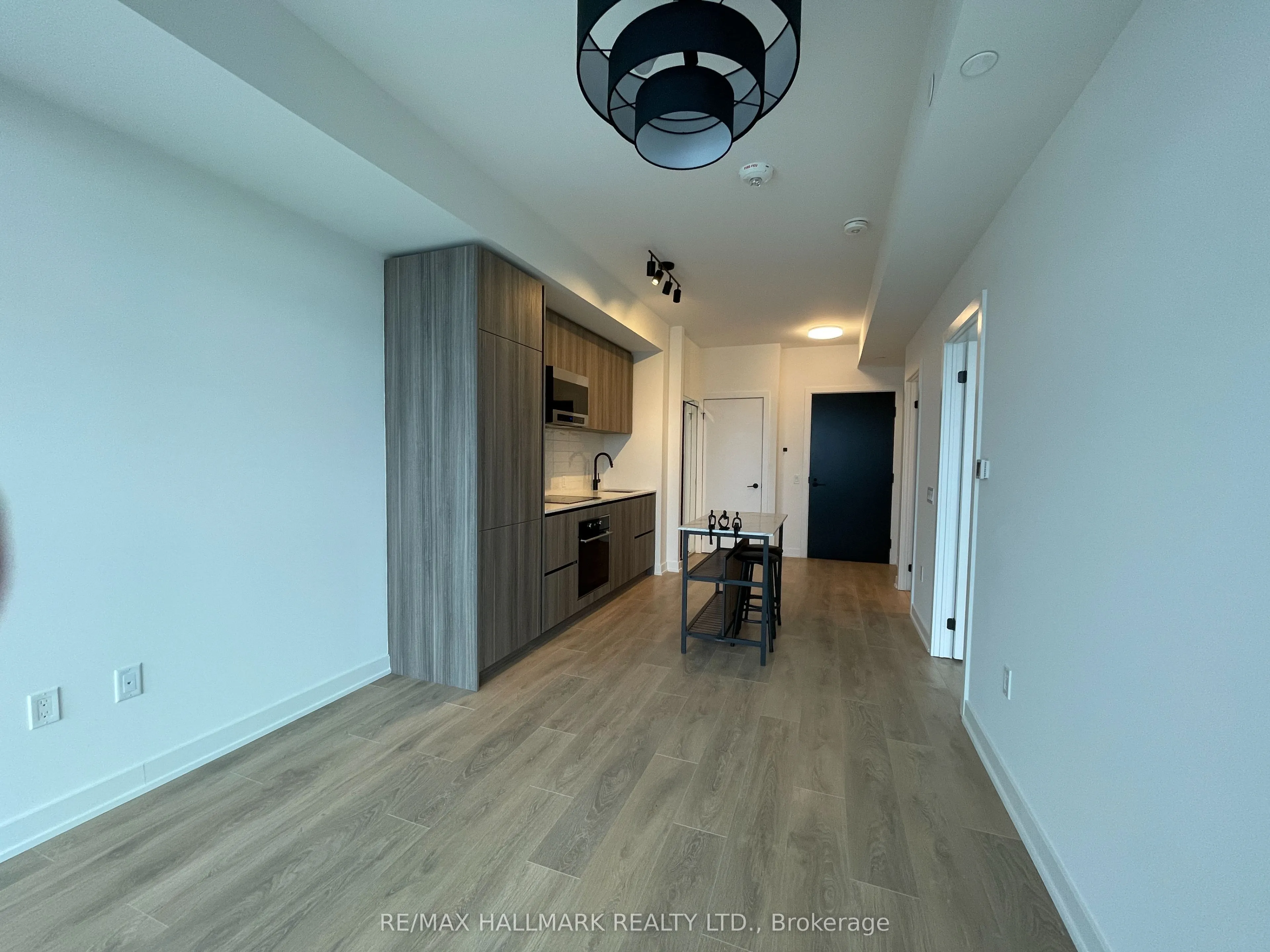 127 Broadway Avenue #1810